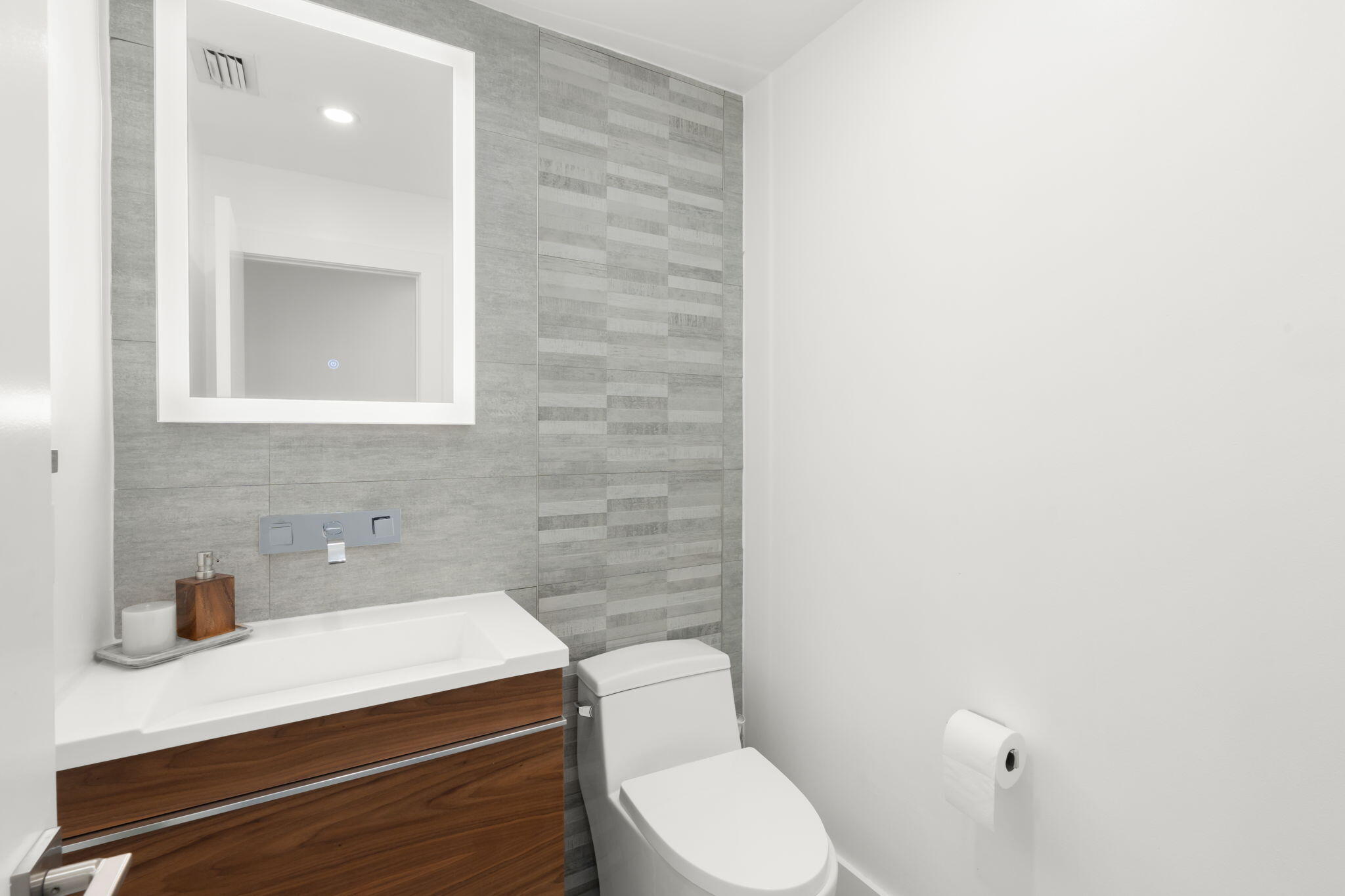 52 Gables Boulevard Property Photo 8