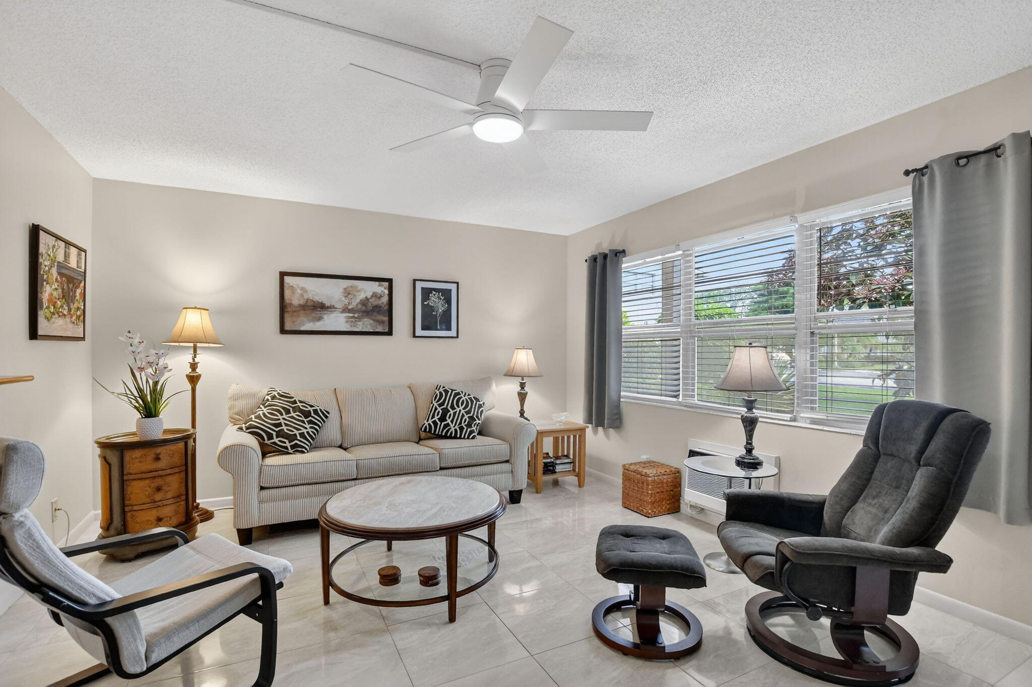 438 Tilford U Property Photo 3