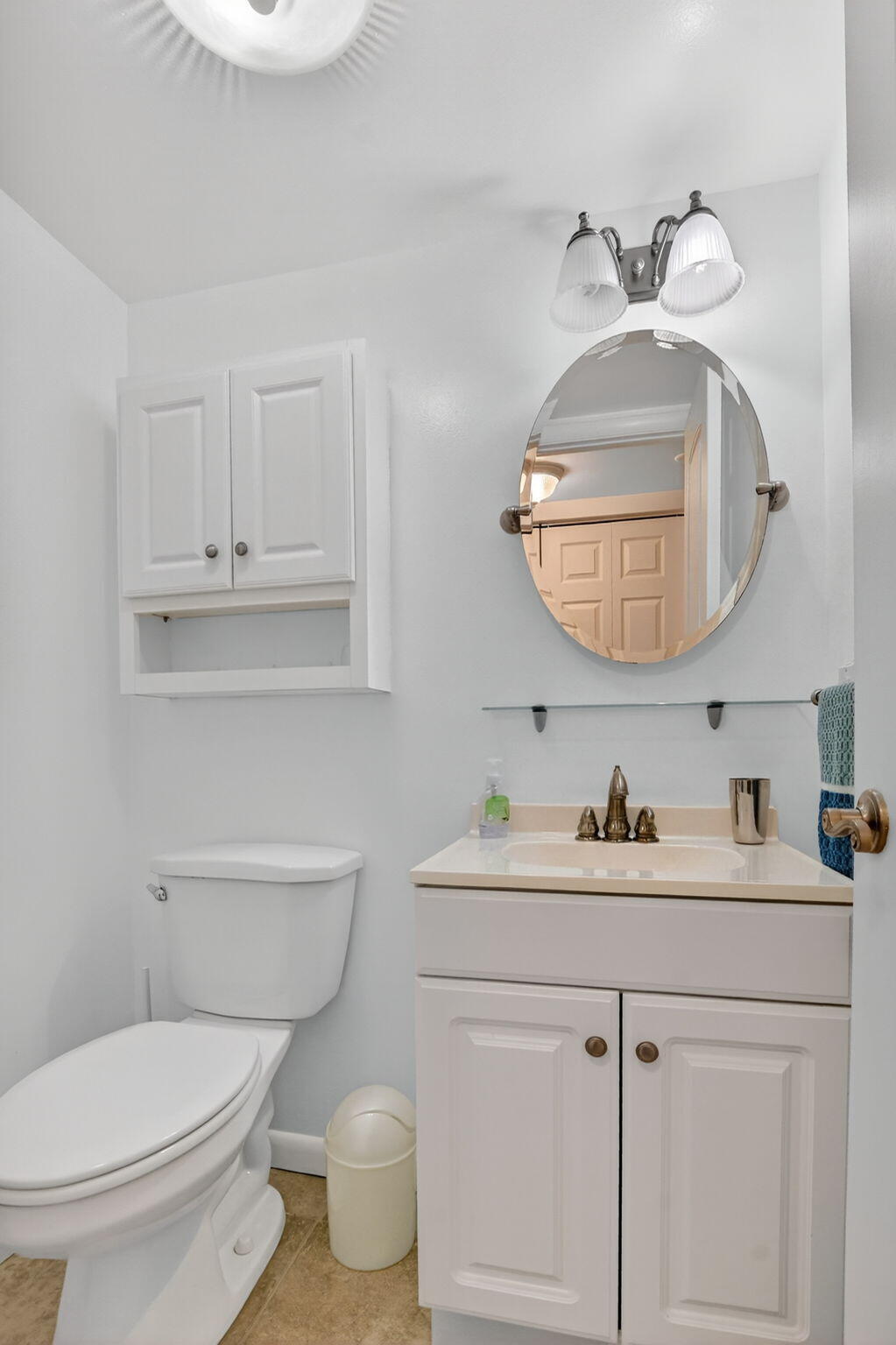 438 Tilford U Property Photo 12
