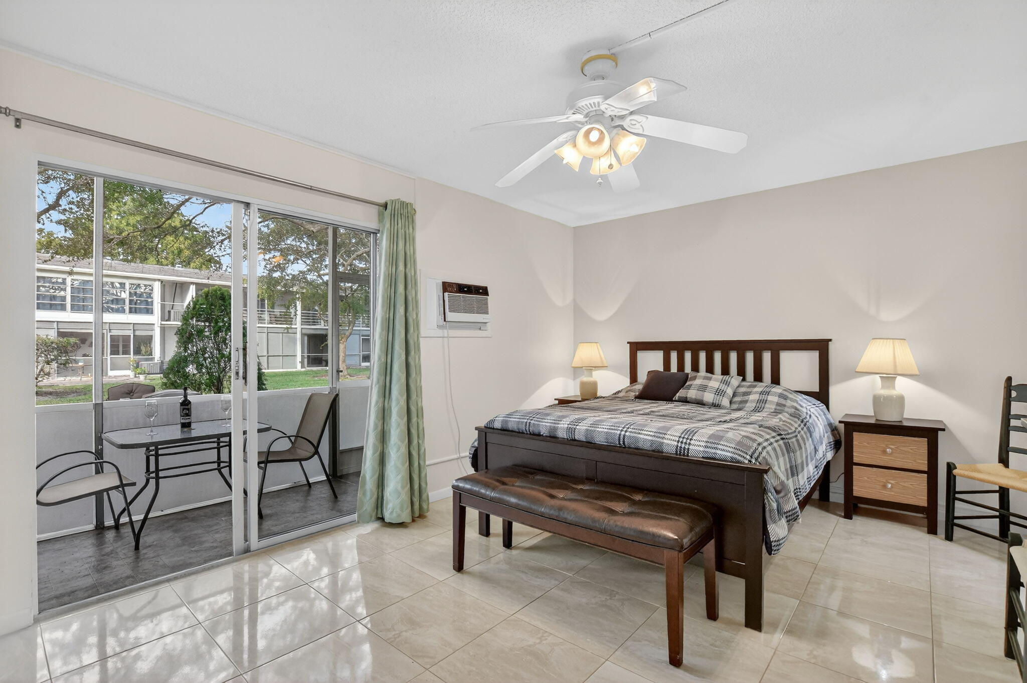438 Tilford U Property Photo 13