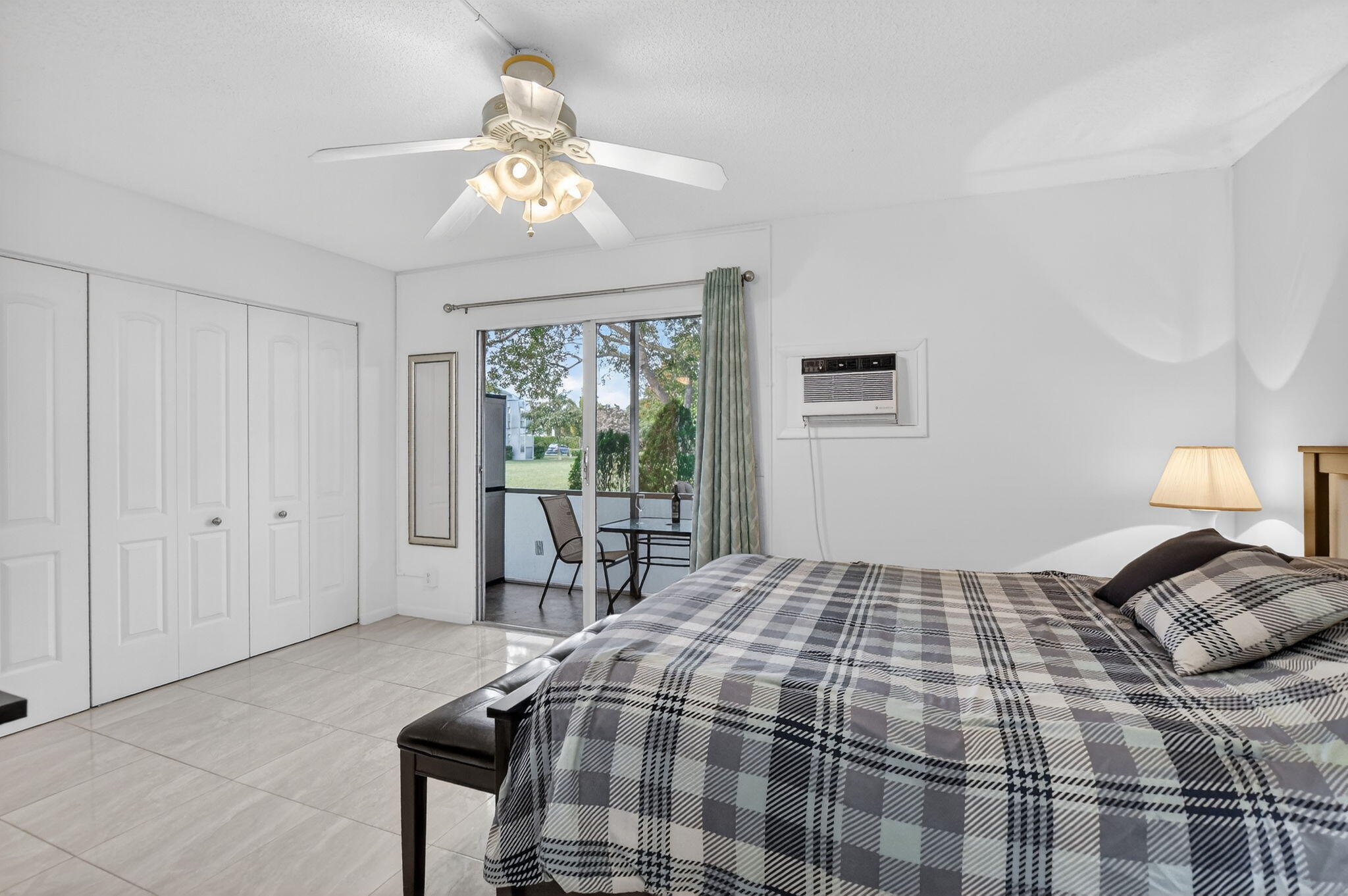 438 Tilford U Property Photo 15