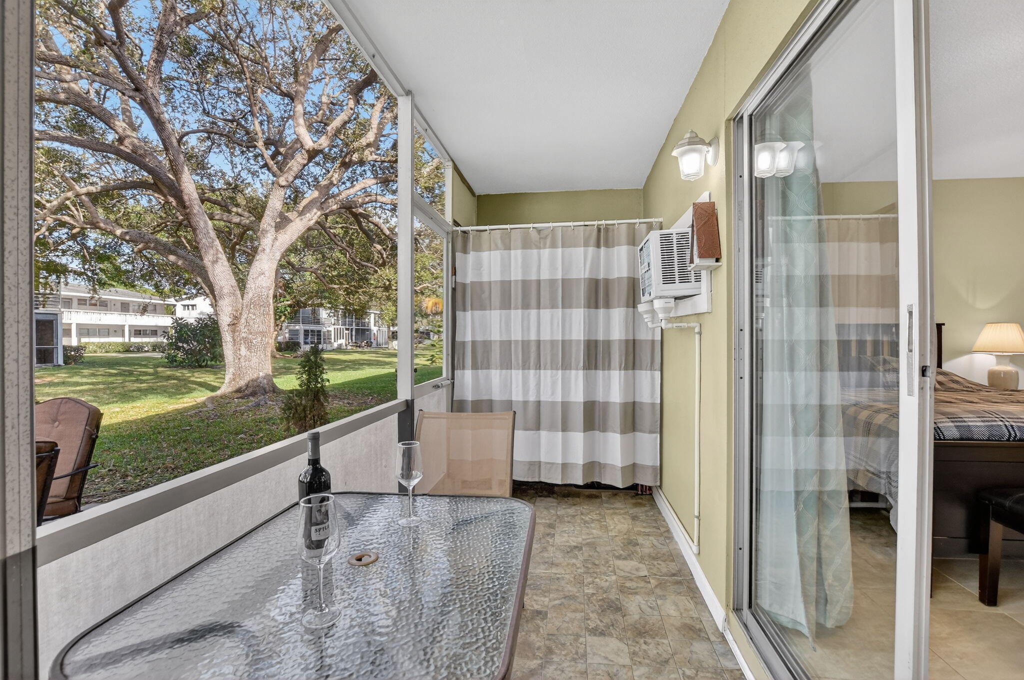 438 Tilford U Property Photo 20