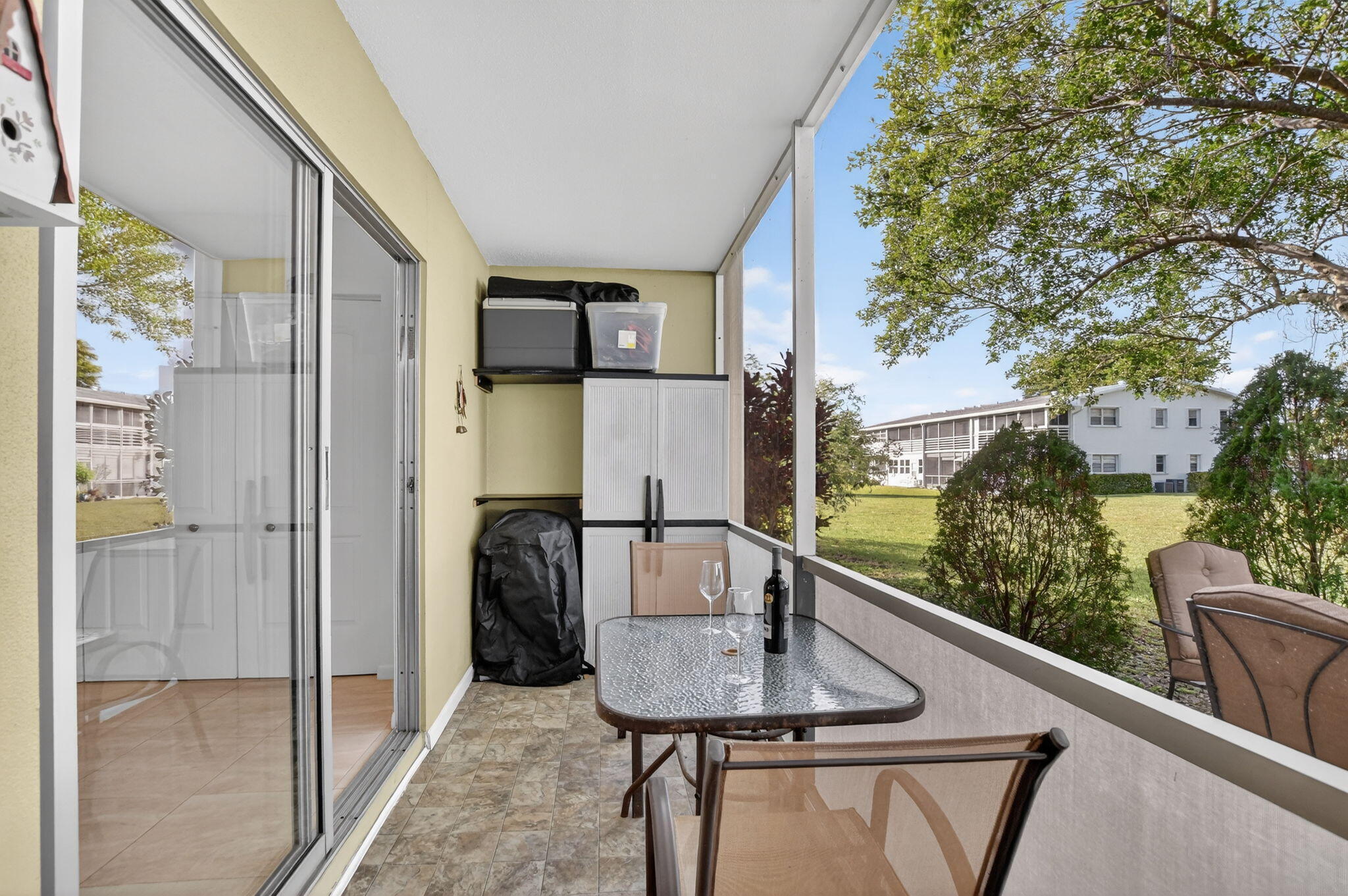 438 Tilford U Property Photo 21