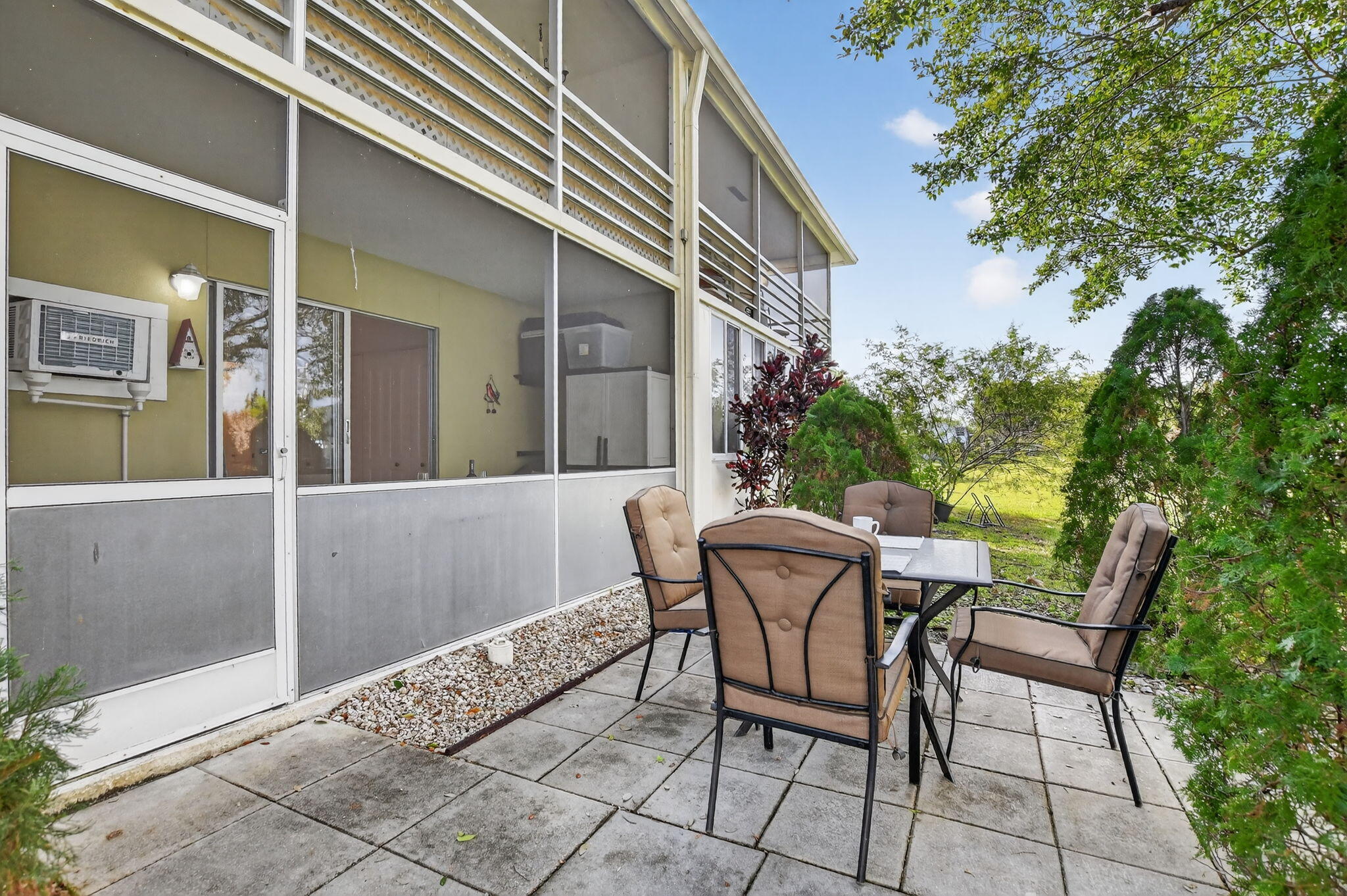 438 Tilford U Property Photo 23