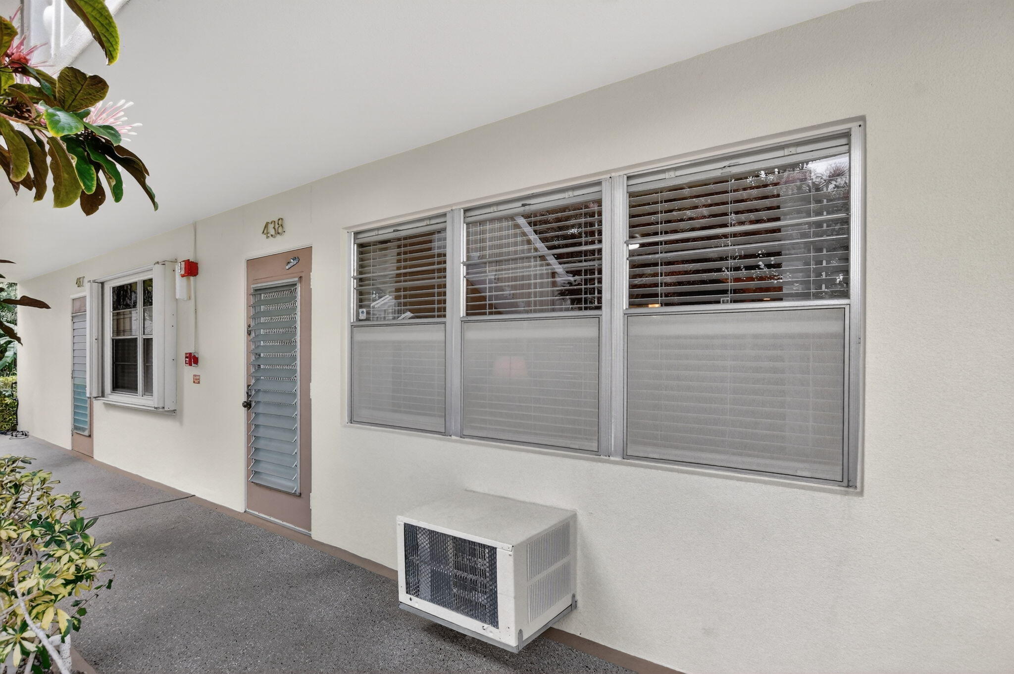 438 Tilford U Property Photo 26