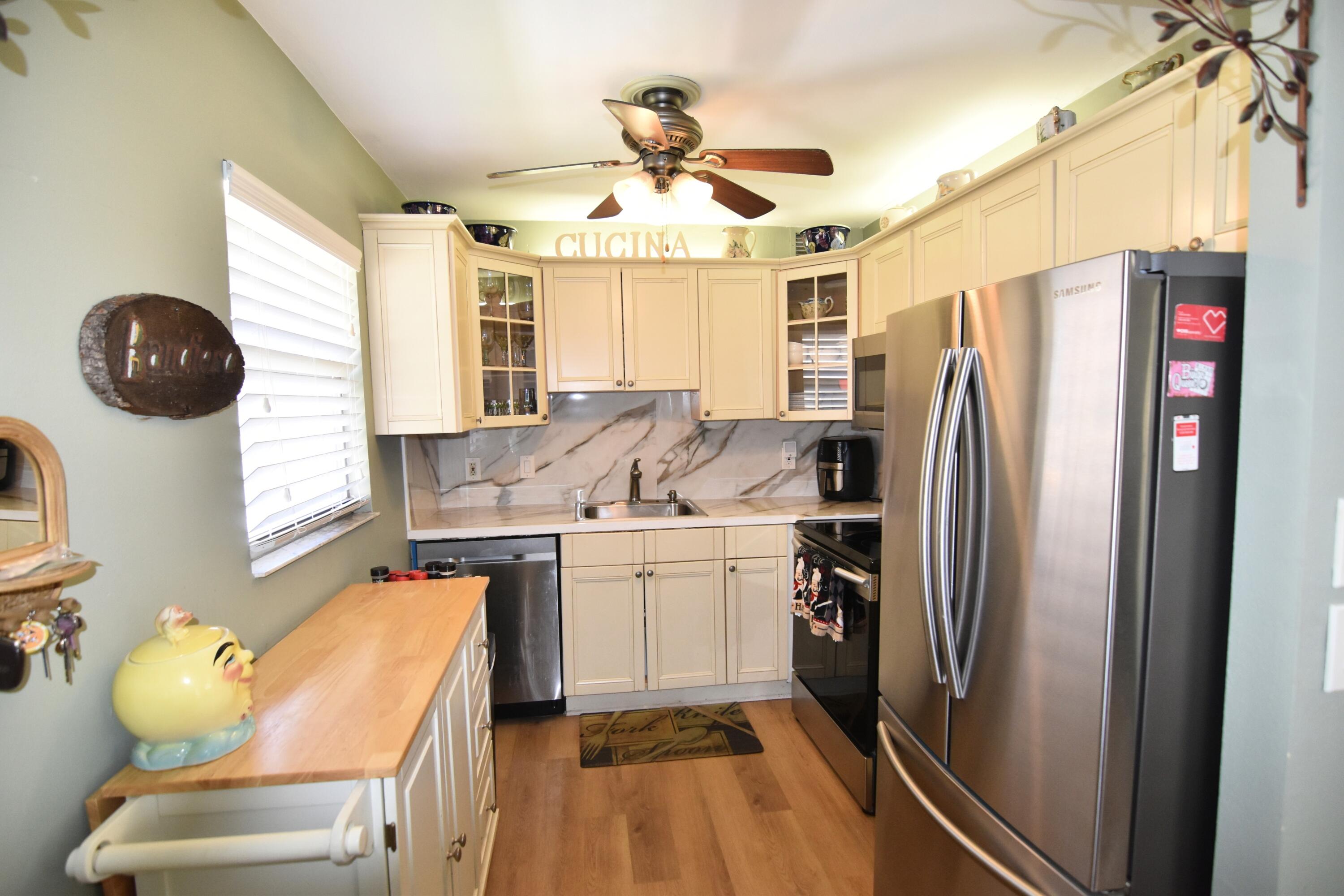 237 Saxony E Property Photo 1