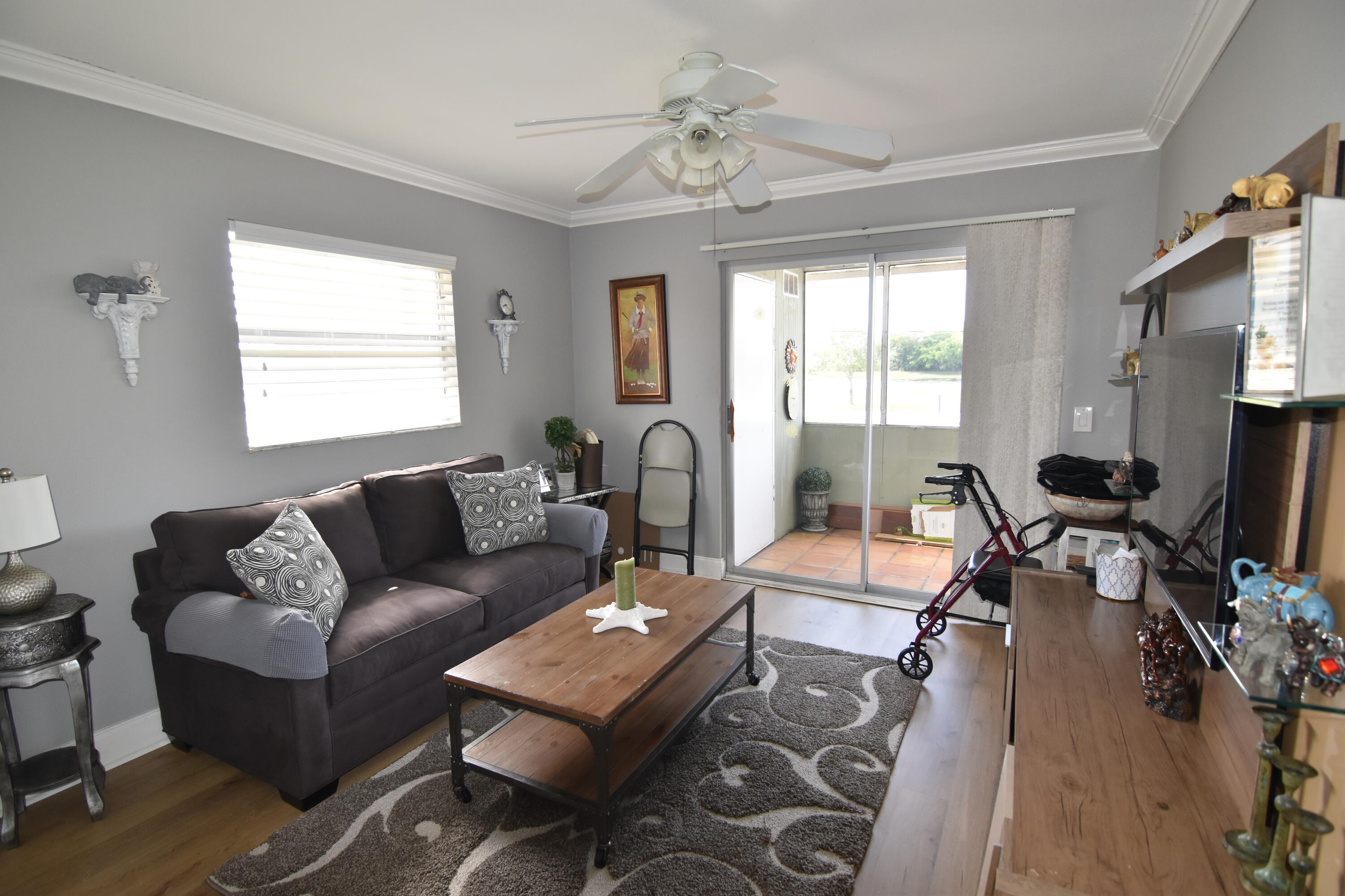 237 Saxony E Property Photo 9