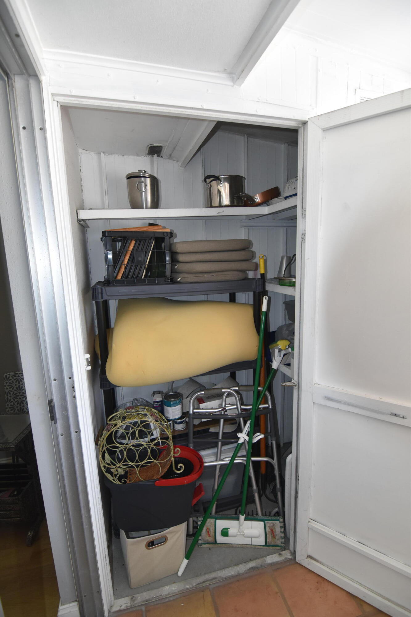 237 Saxony E Property Photo 19