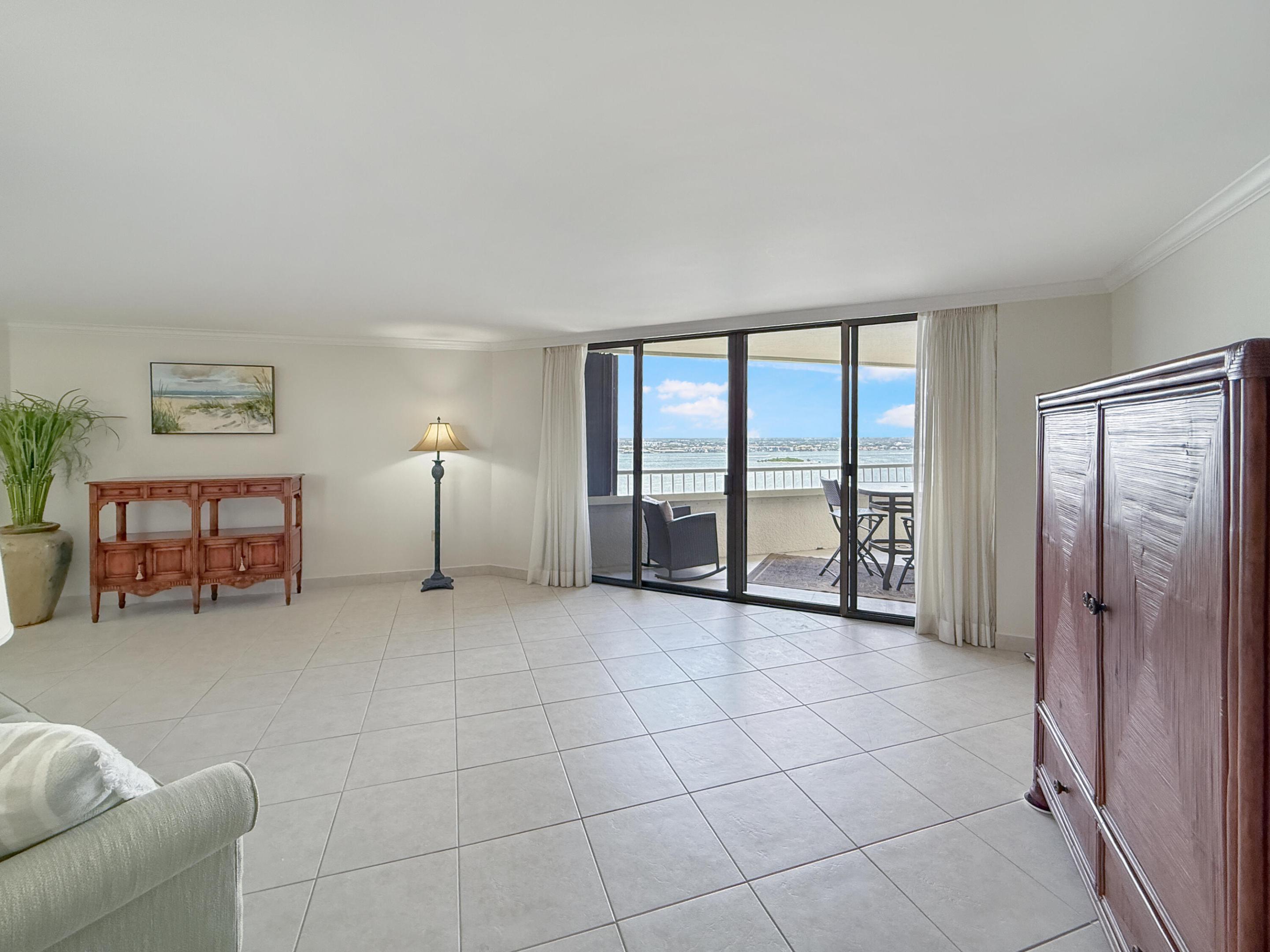 5080 N Ocean Drive 20c Property Photo 6