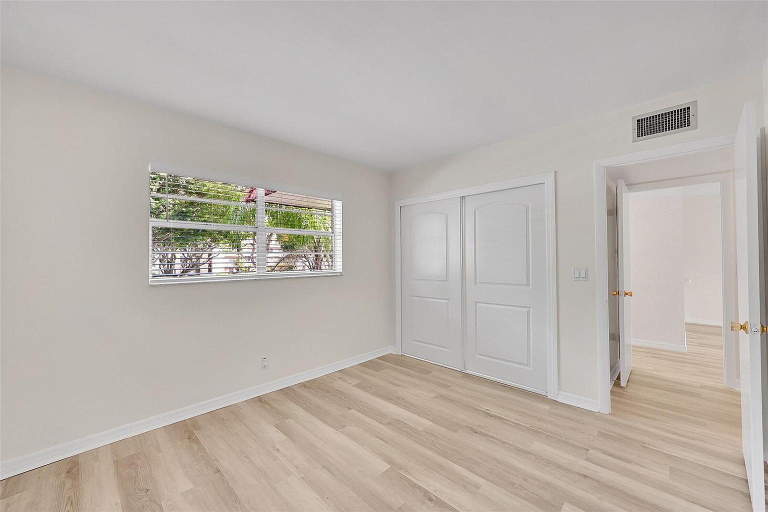 23 Abbey Lane 202 Property Photo 15