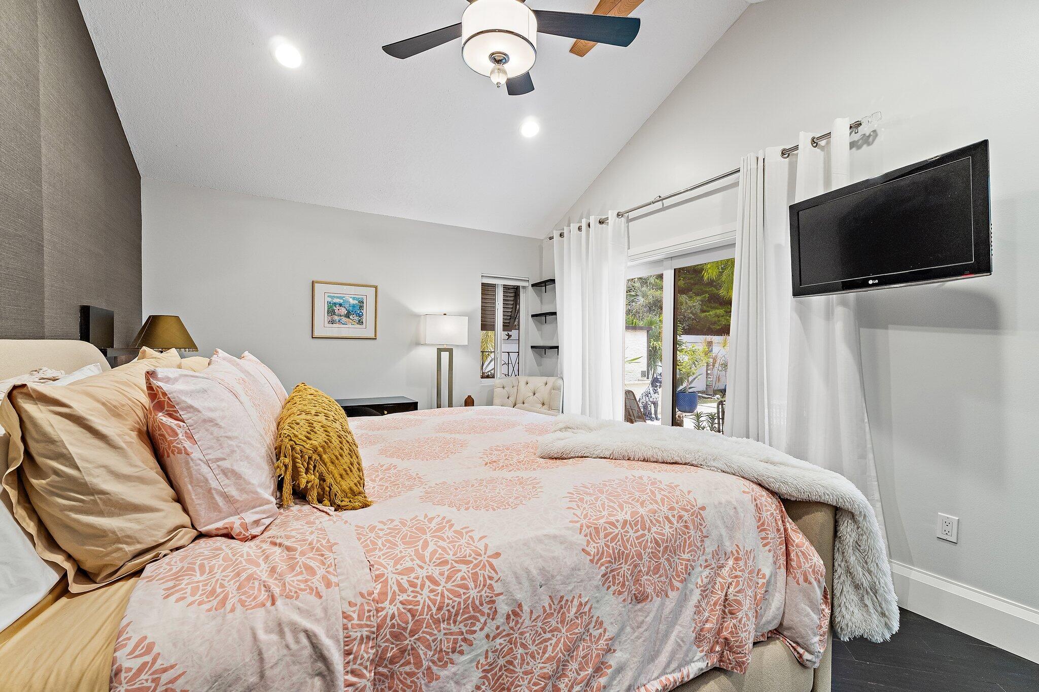 126 Seashore Drive Property Photo 27