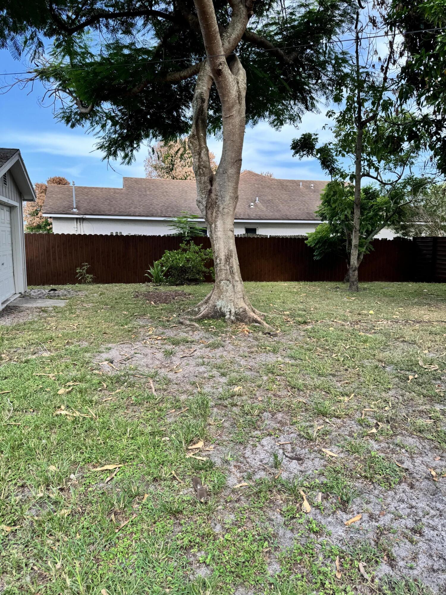 749 Sw Mccracken Avenue Property Photo 18