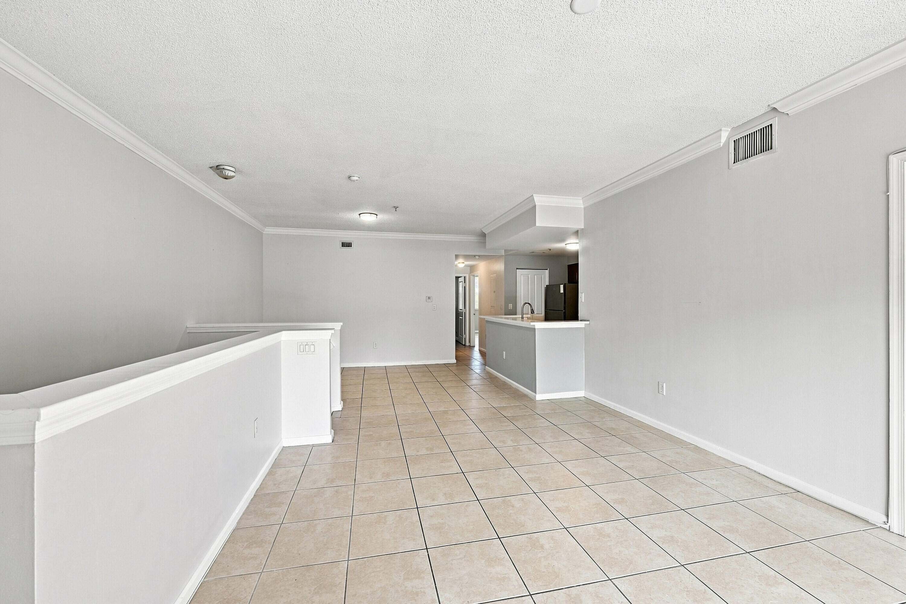5860 W Sample Road 307 Property Photo 10