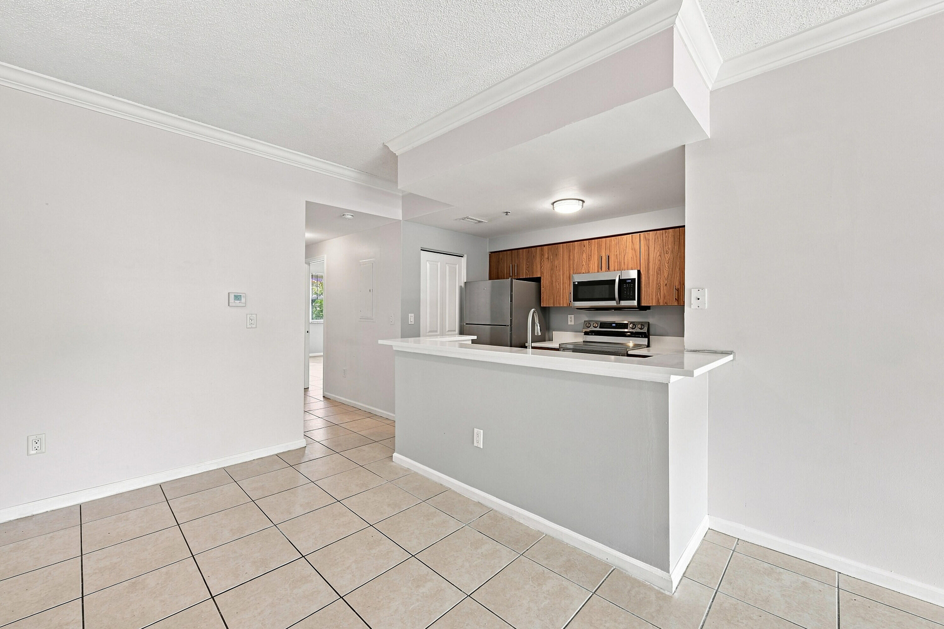 5860 W Sample Road 307 Property Photo 13