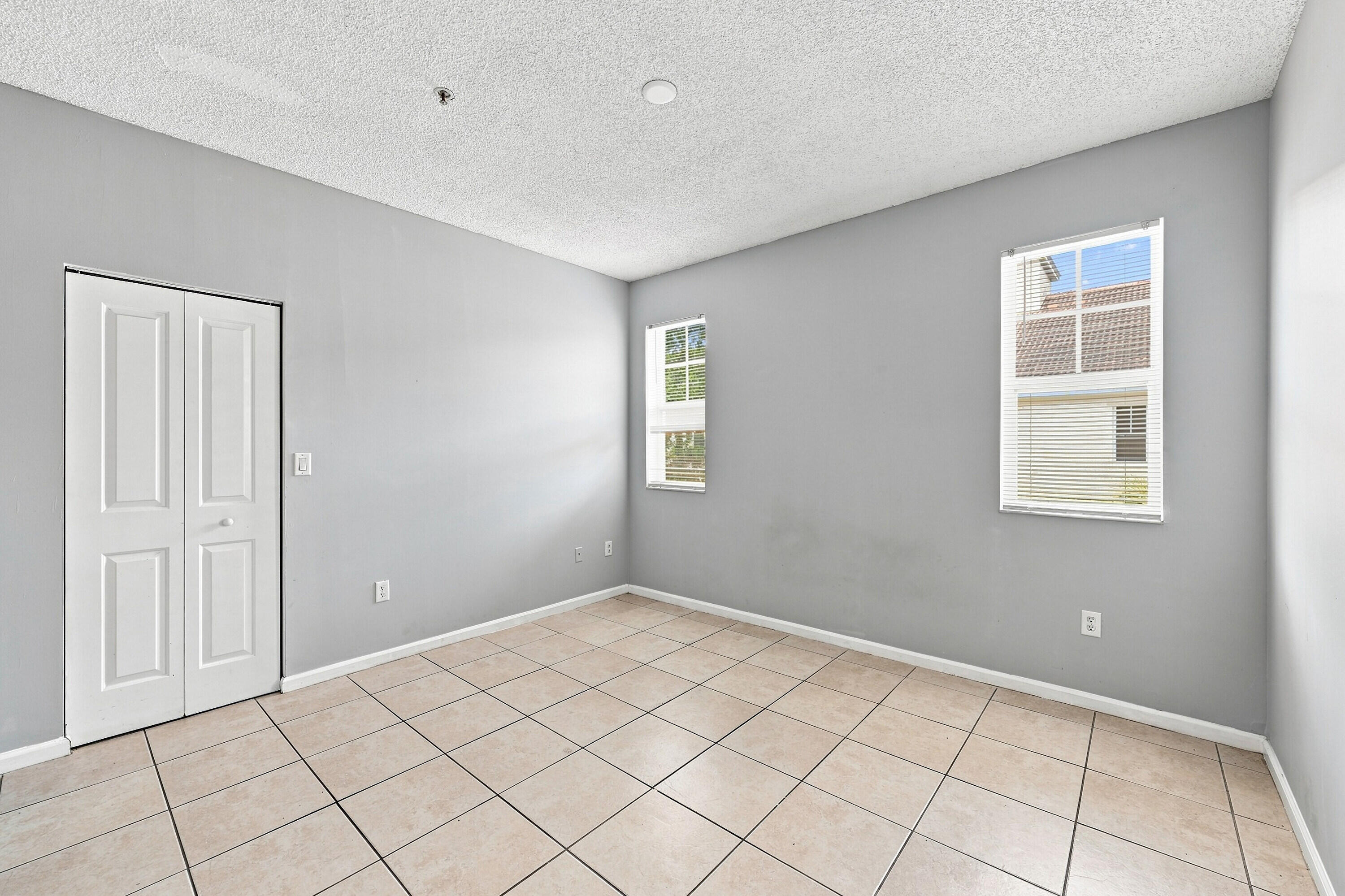 5860 W Sample Road 307 Property Photo 29