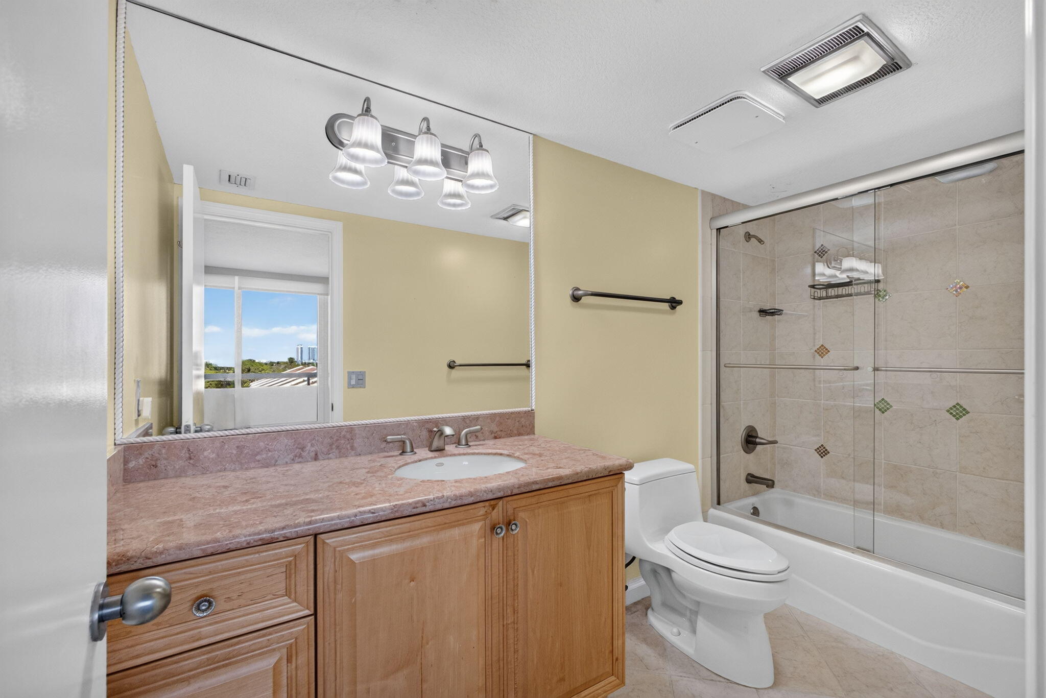 4000 N Ocean Drive 403 Property Photo 43