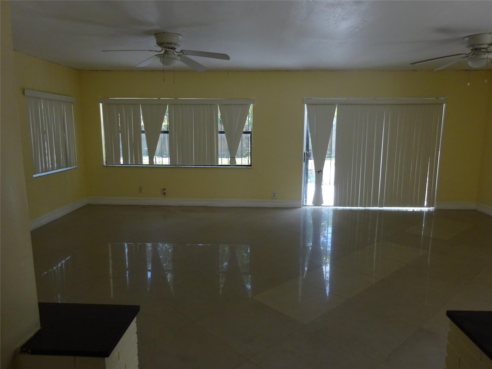 740 E Evanston Circle E Property Photo 5