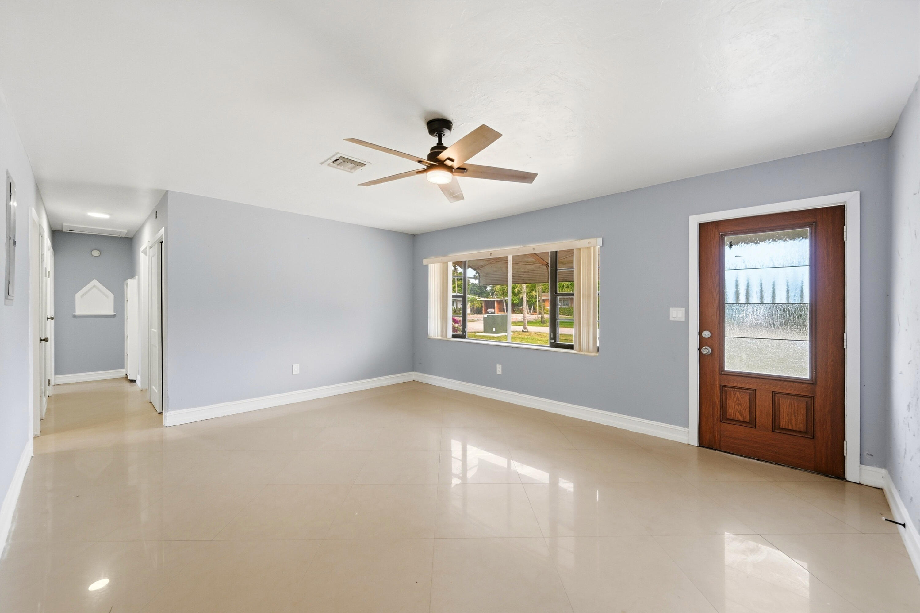740 E Evanston Circle E Property Photo 12