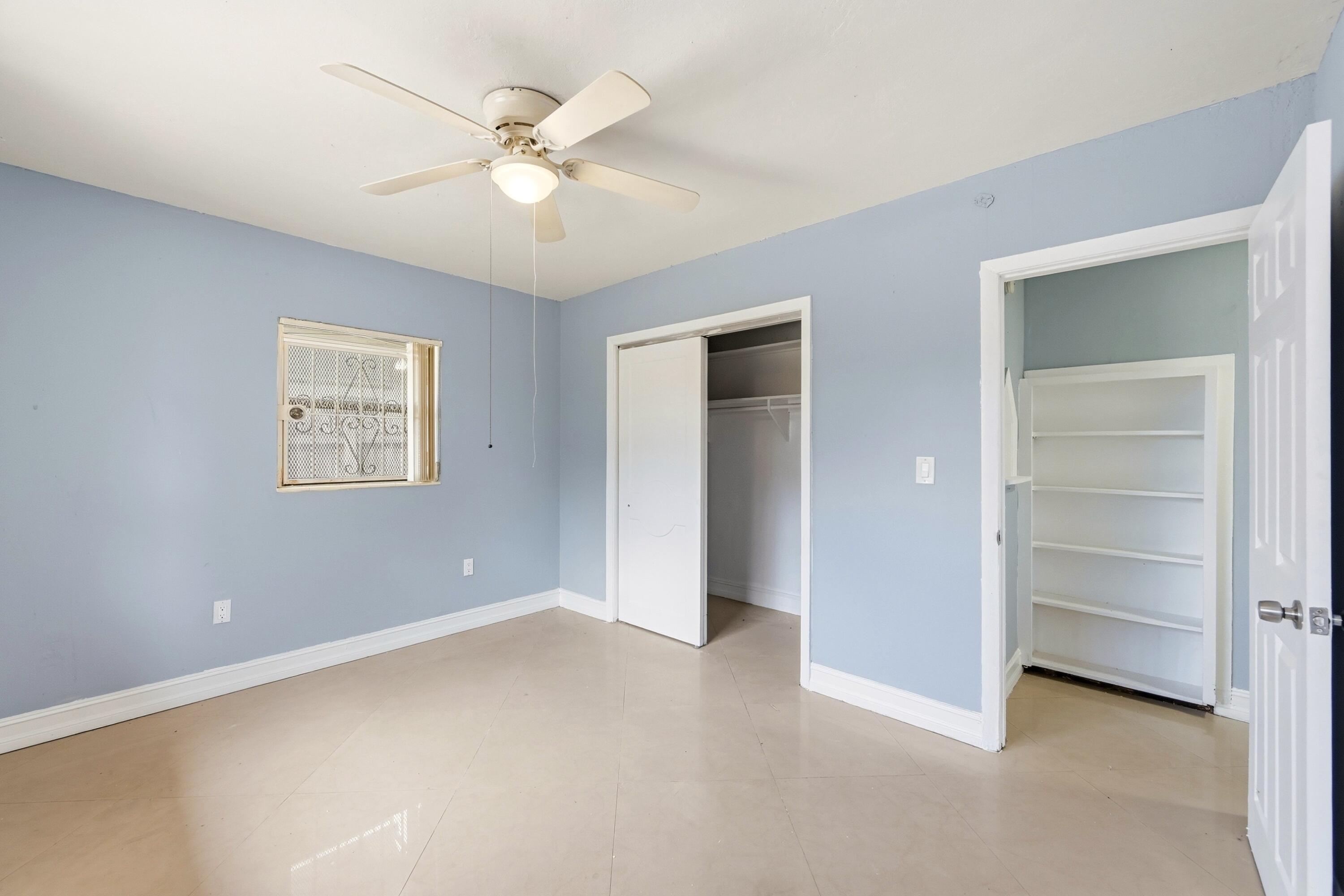 740 E Evanston Circle E Property Photo 25