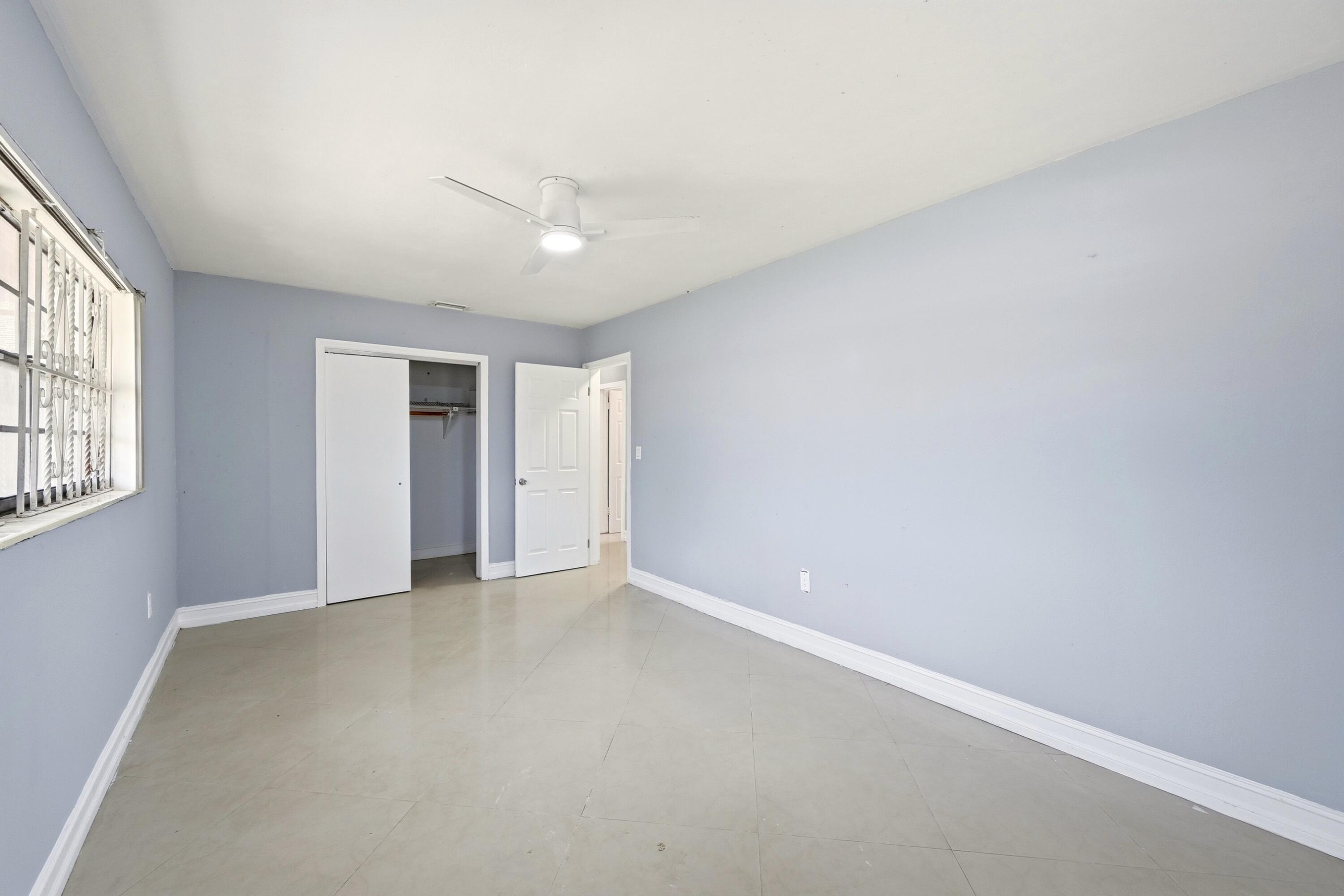 740 E Evanston Circle E Property Photo 31