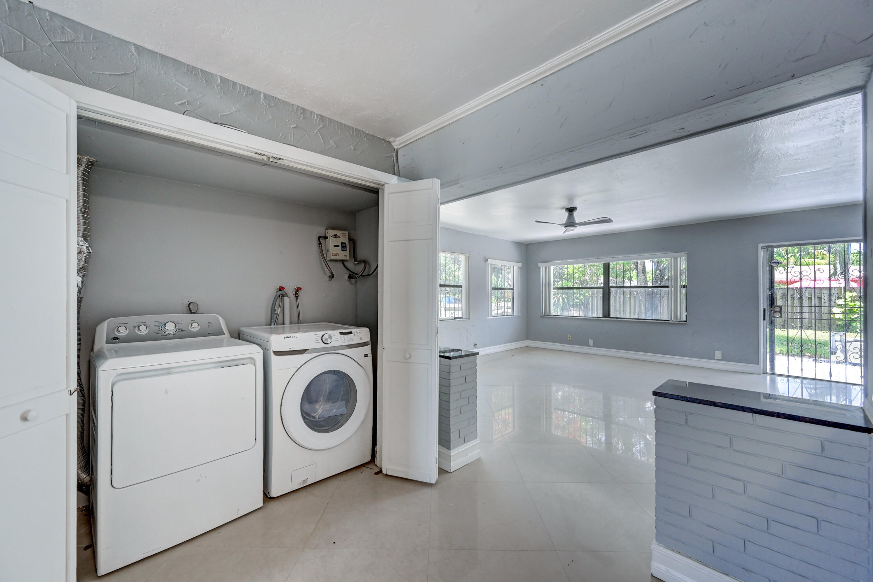 740 E Evanston Circle E Property Photo 42