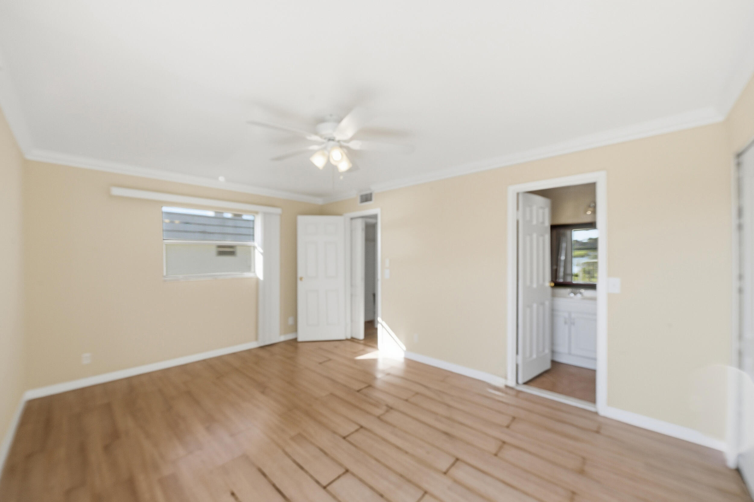 710 Monaco O Property Photo 11