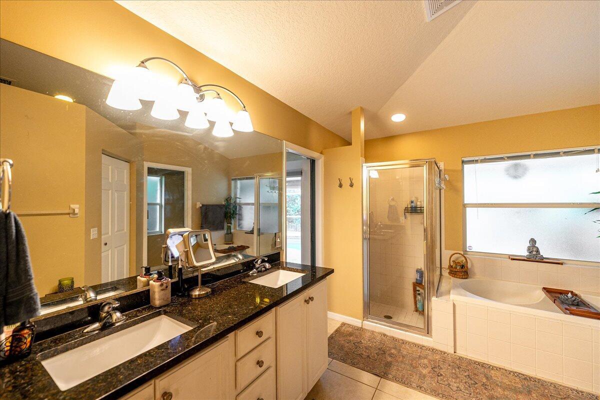 109 39th Drive Property Photo 13