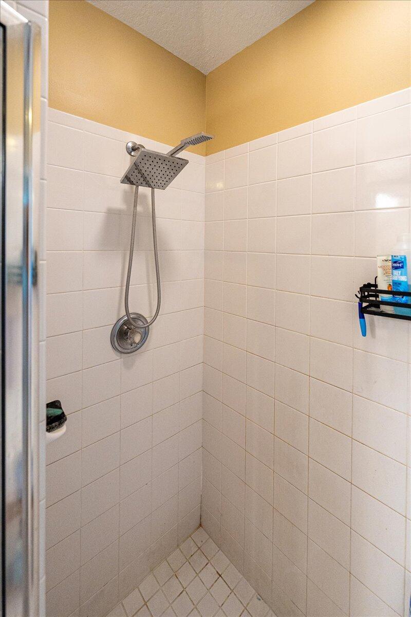 109 39th Drive Property Photo 14
