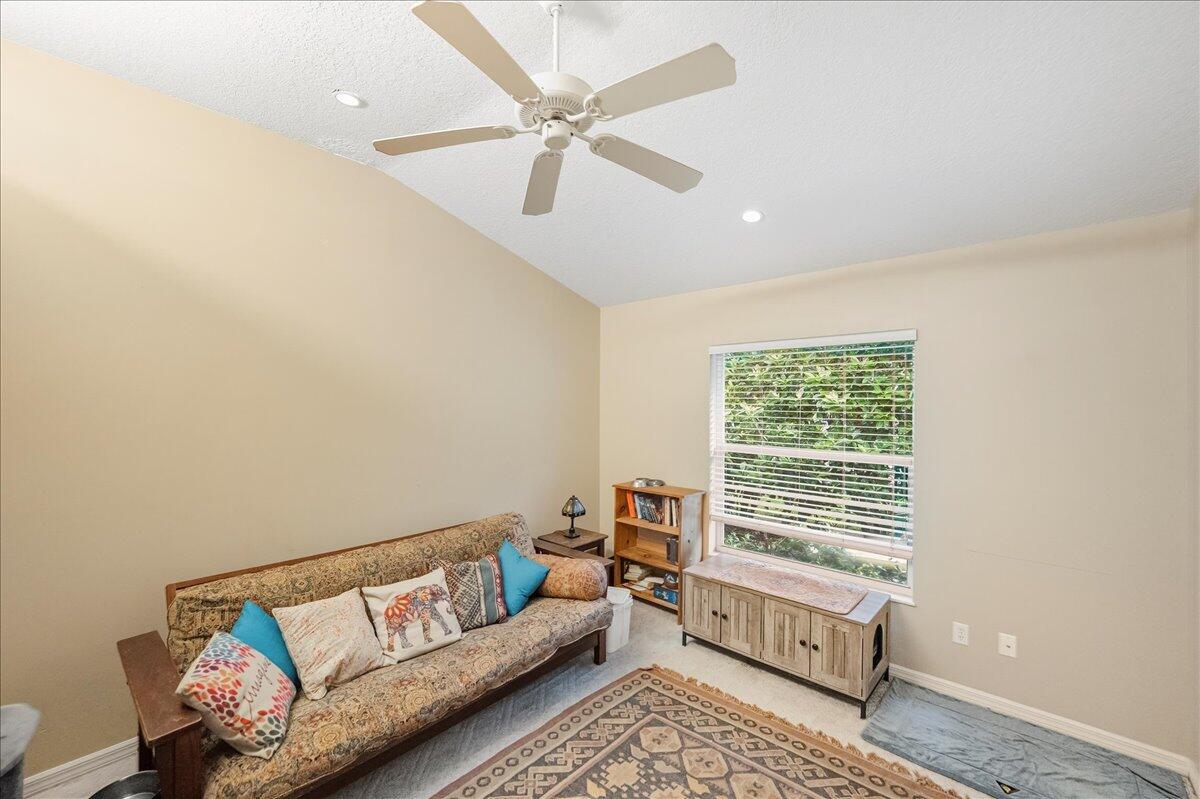 109 39th Drive Property Photo 16