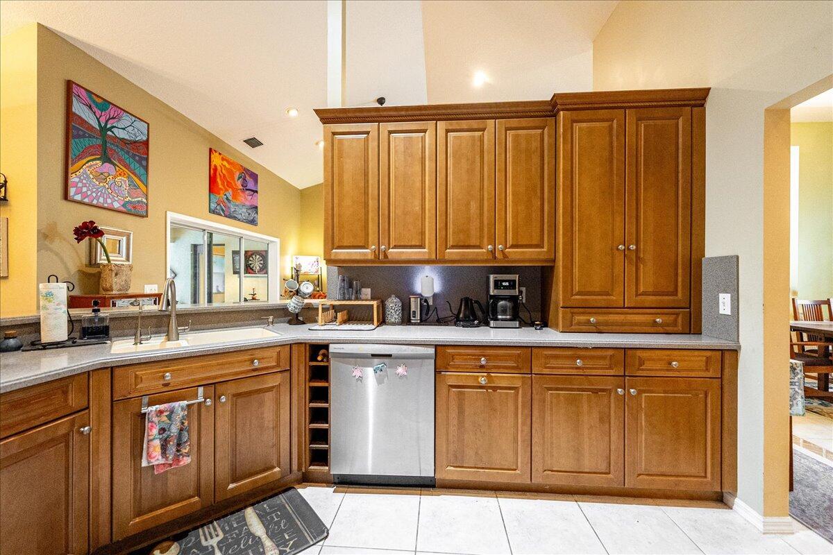 109 39th Drive Property Photo 27