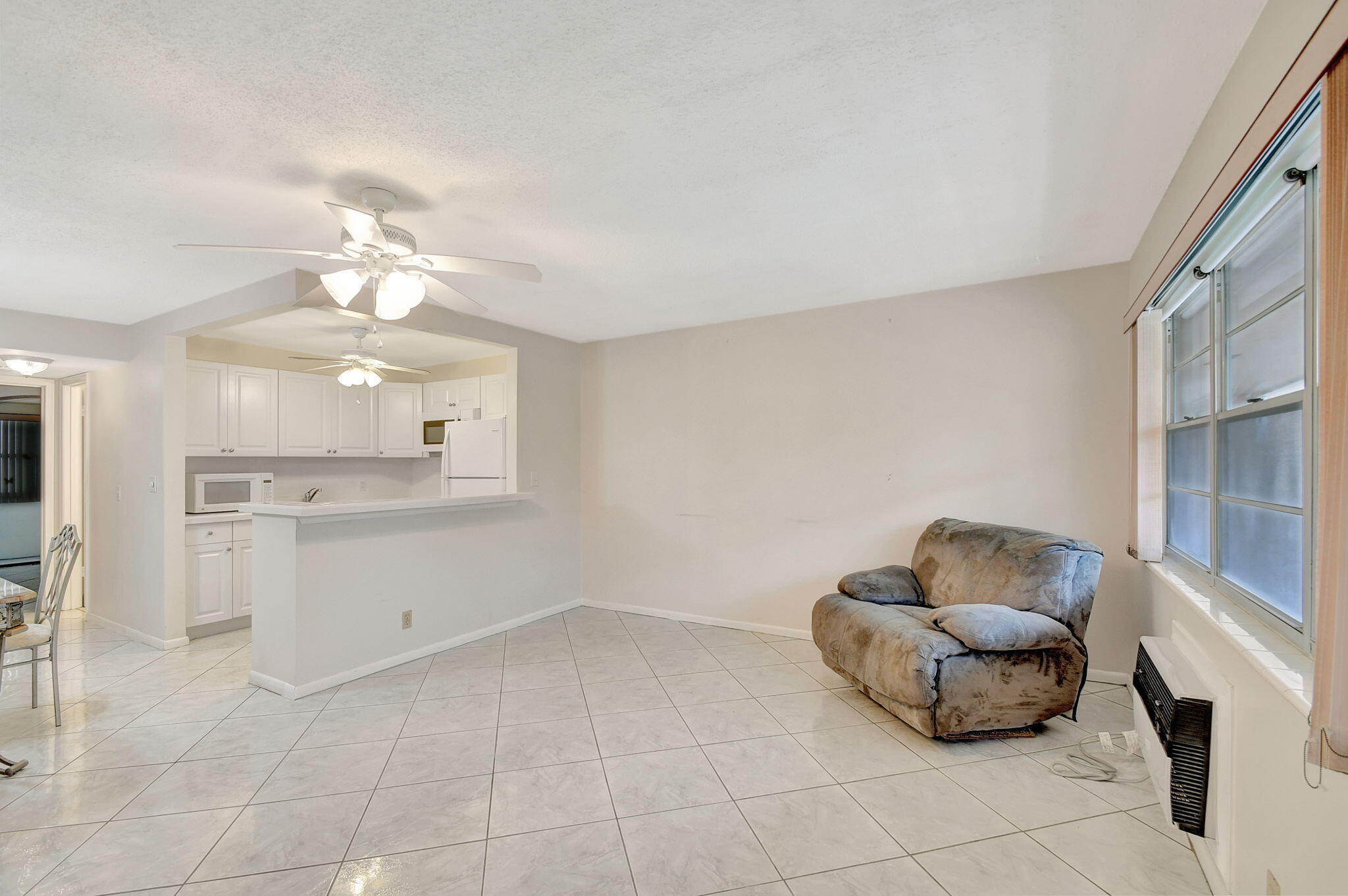 70 Camden C Property Photo 2