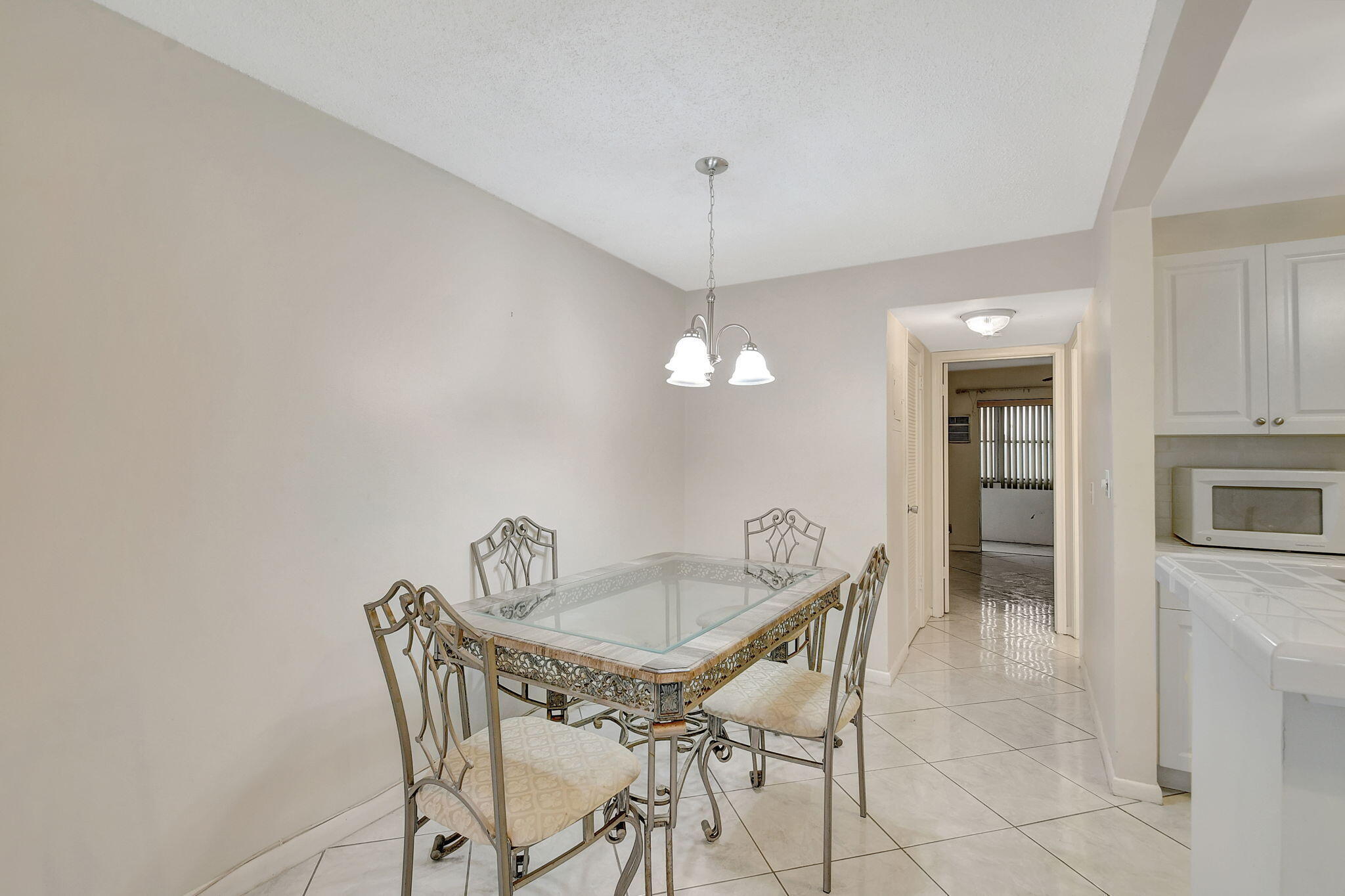 70 Camden C Property Photo 4