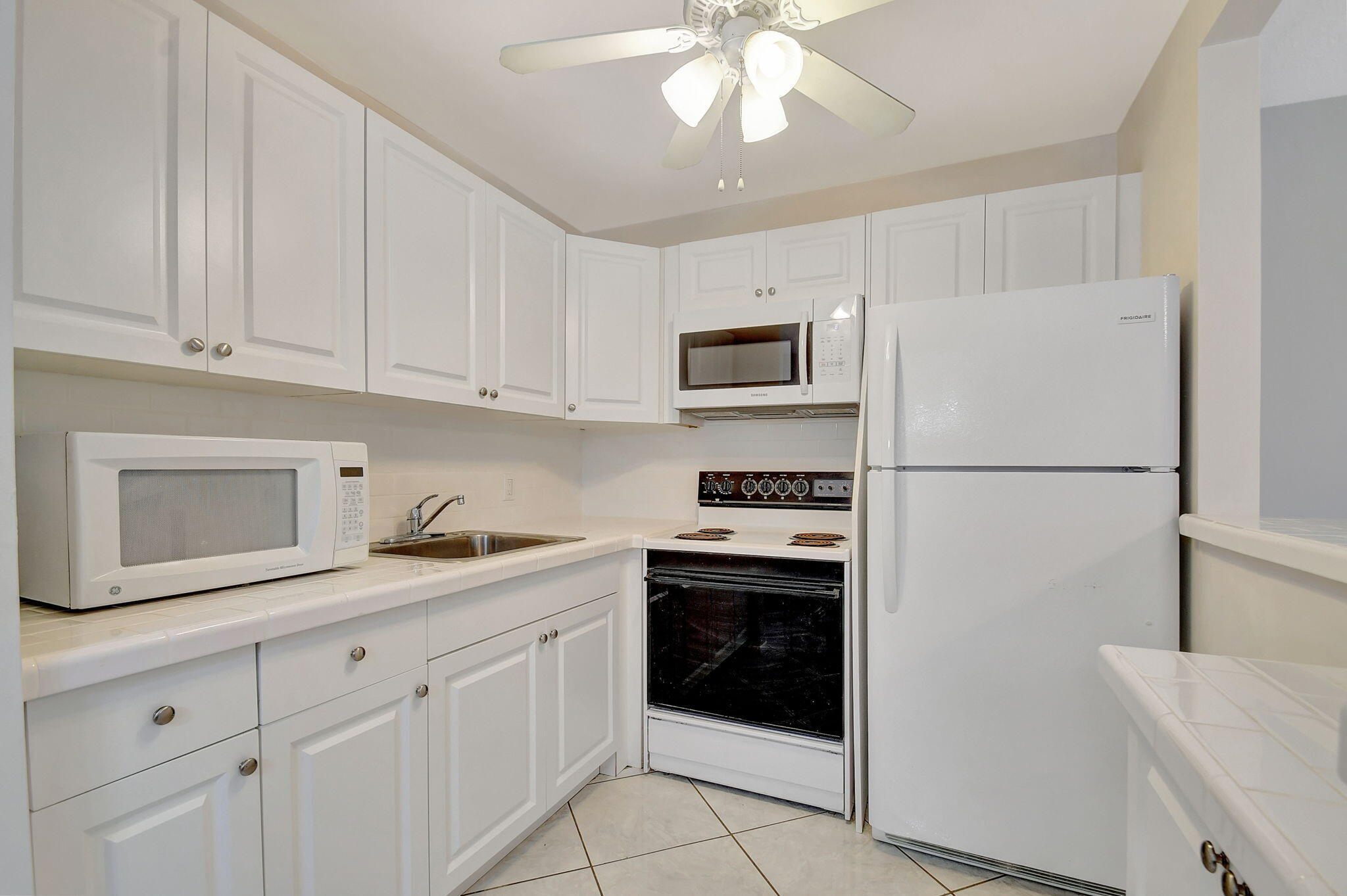 70 Camden C Property Photo 7