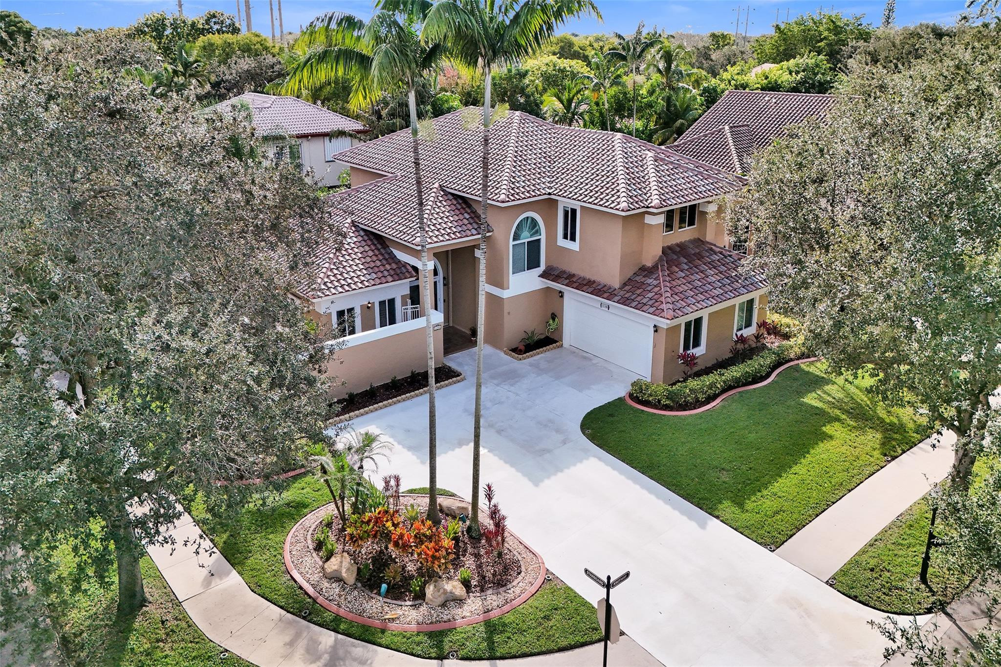 11300 Knot Way Property Photo 3