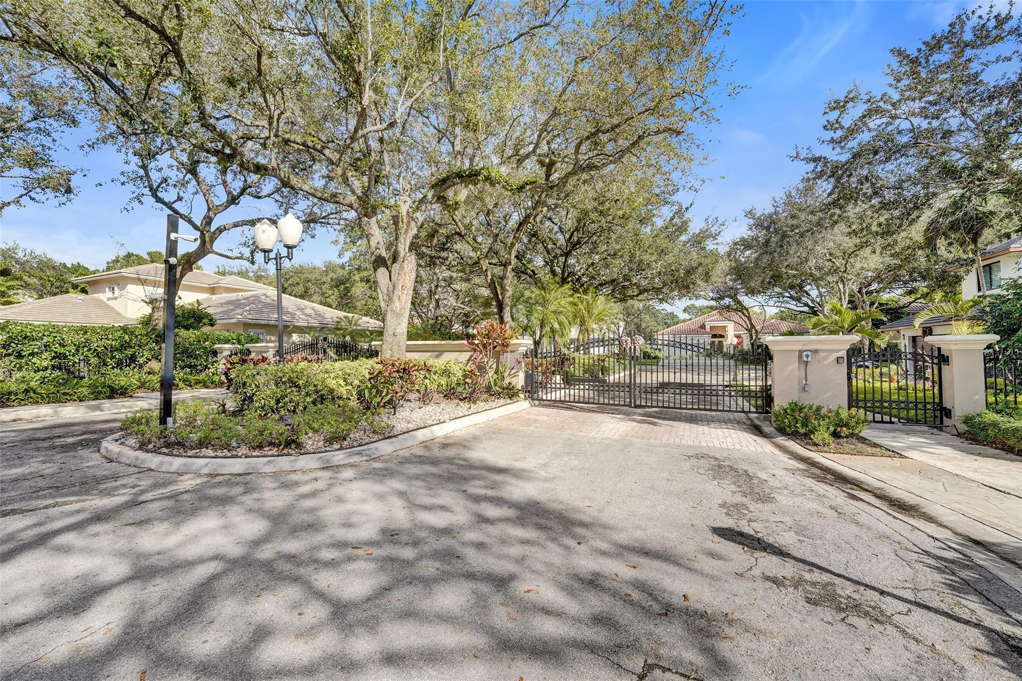 11300 Knot Way Property Photo 15