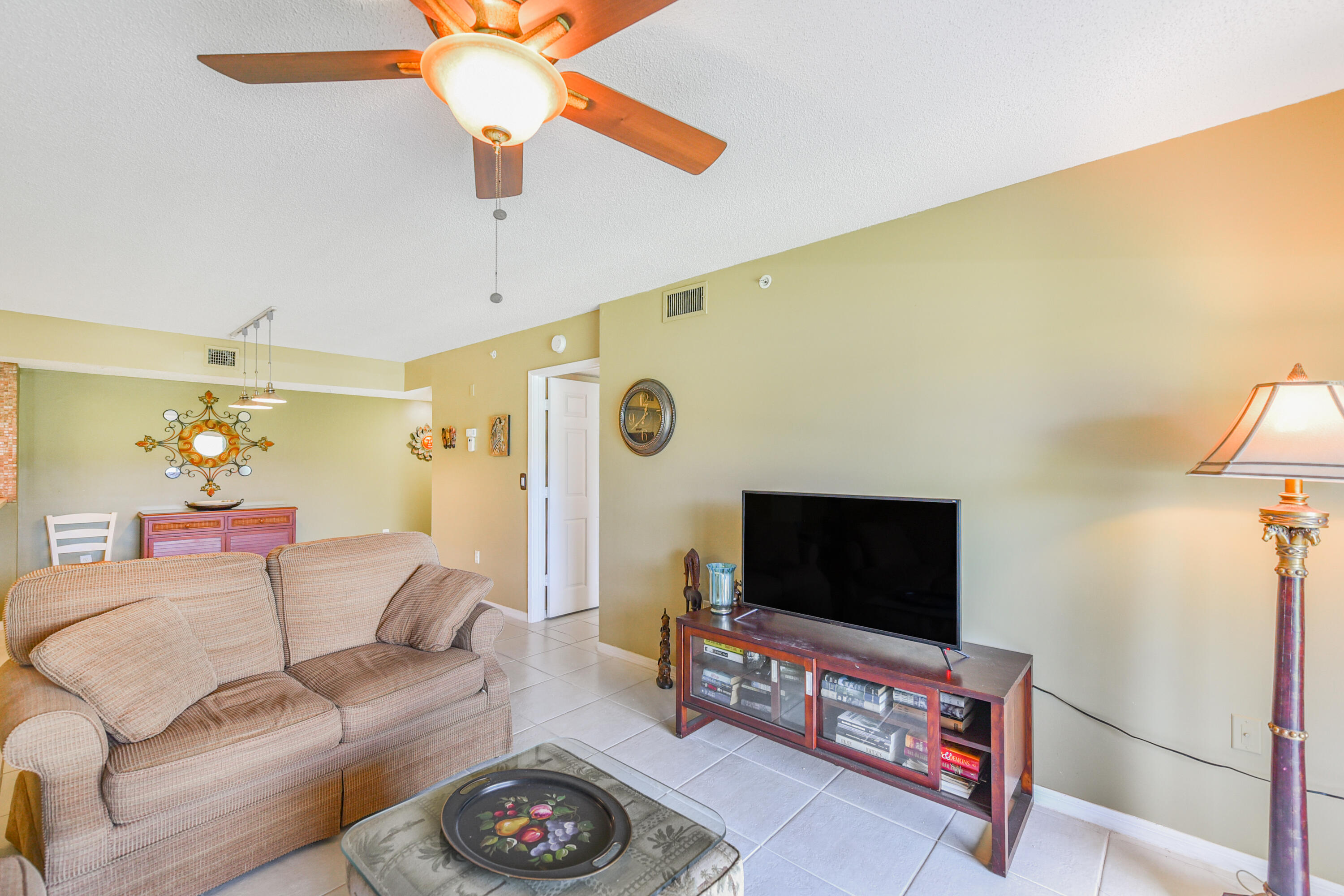 1590 S 42nd Circle 106 Property Photo 10