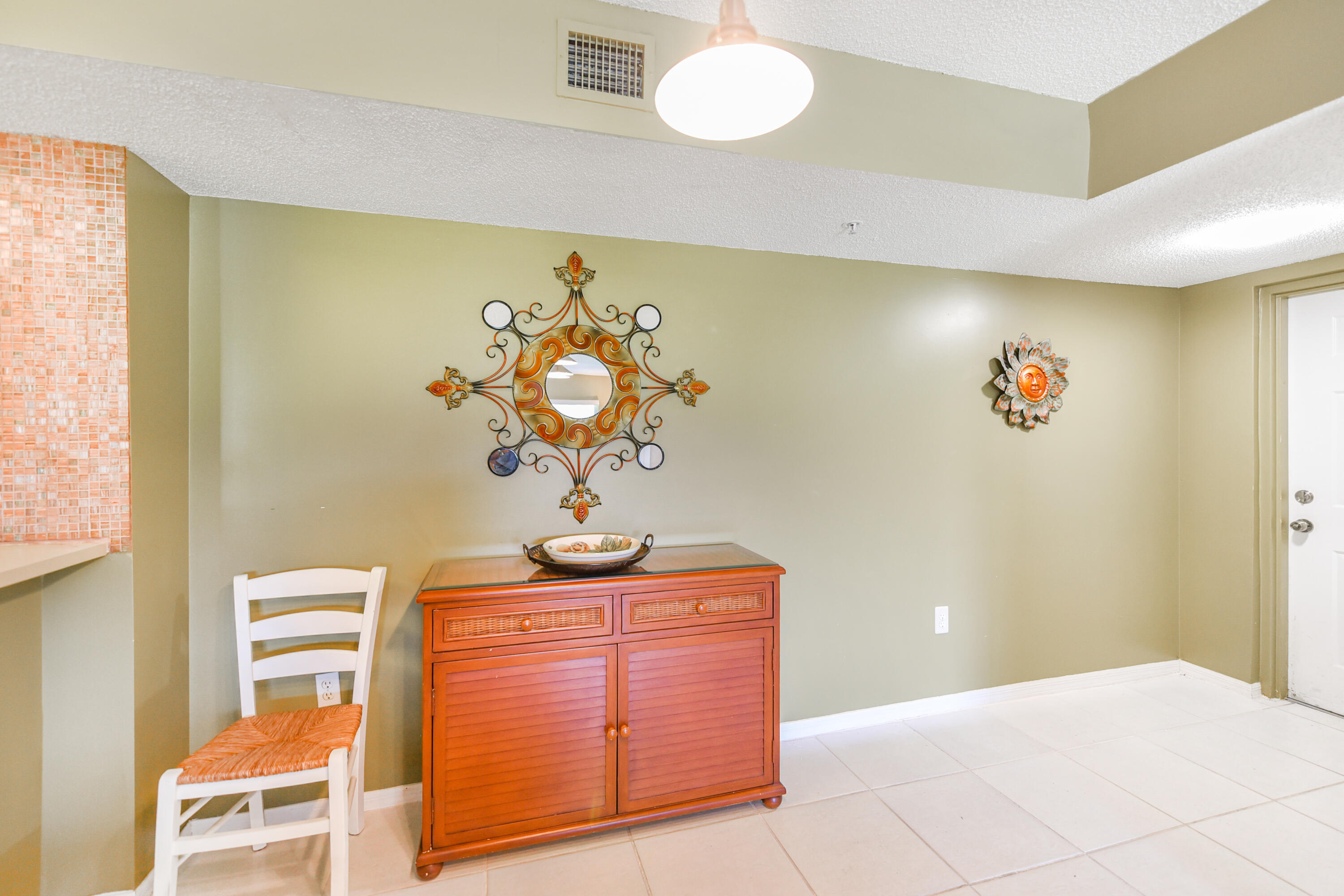 1590 S 42nd Circle 106 Property Photo 12