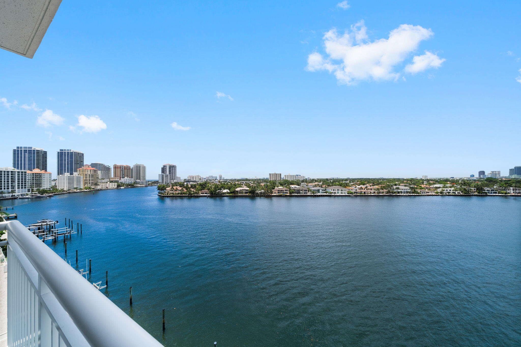511 Bayshore Drive 910 Property Photo 3