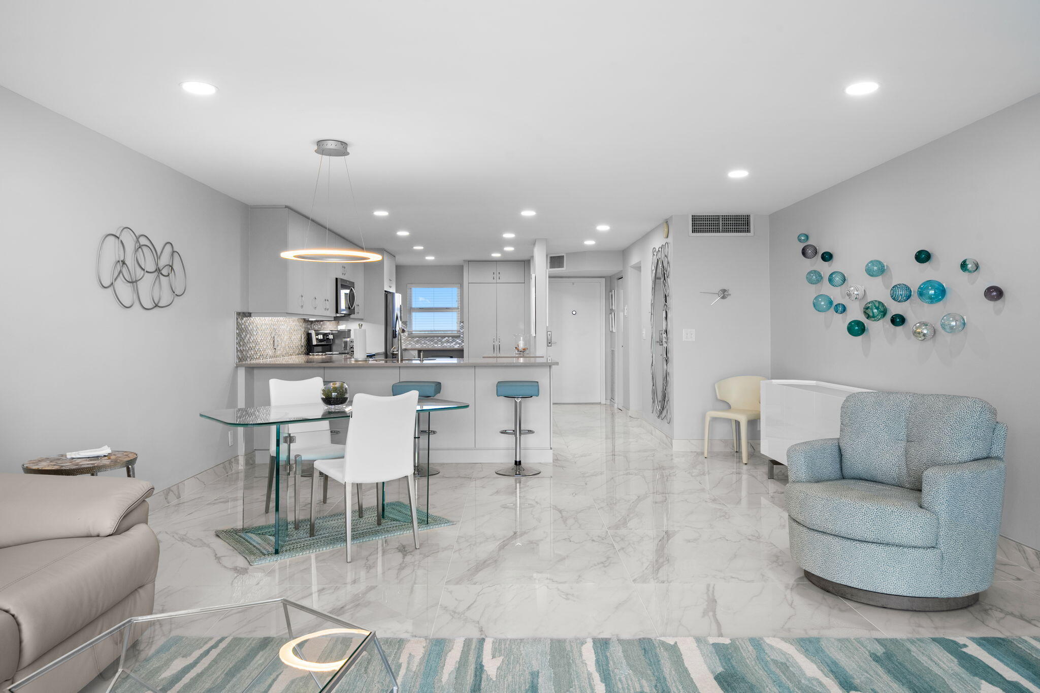 511 Bayshore Drive 910 Property Photo 8