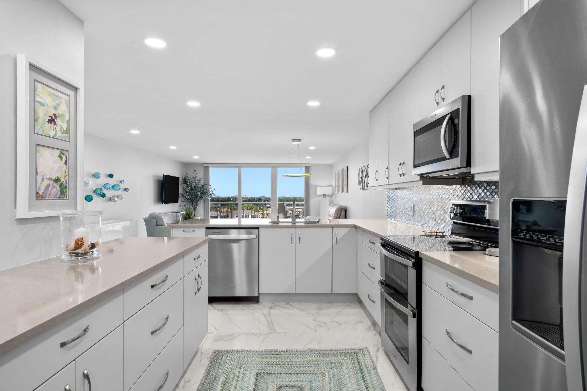511 Bayshore Drive 910 Property Photo 11