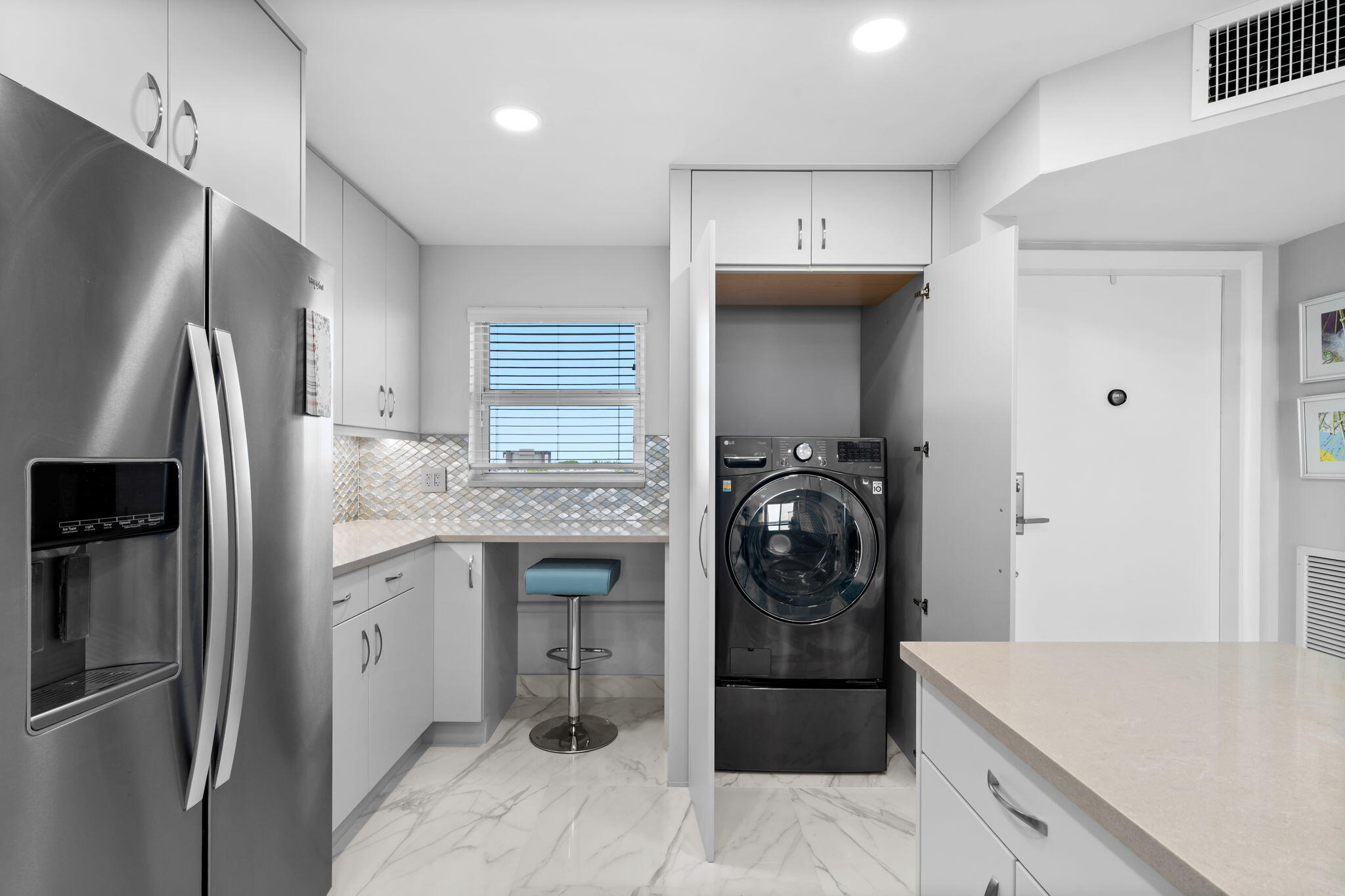 511 Bayshore Drive 910 Property Photo 13