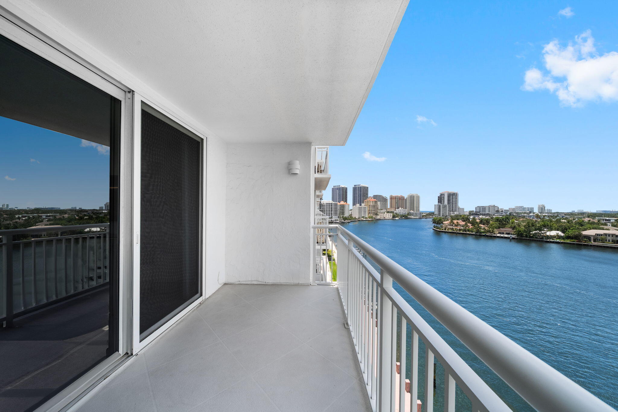 511 Bayshore Drive 910 Property Photo 24