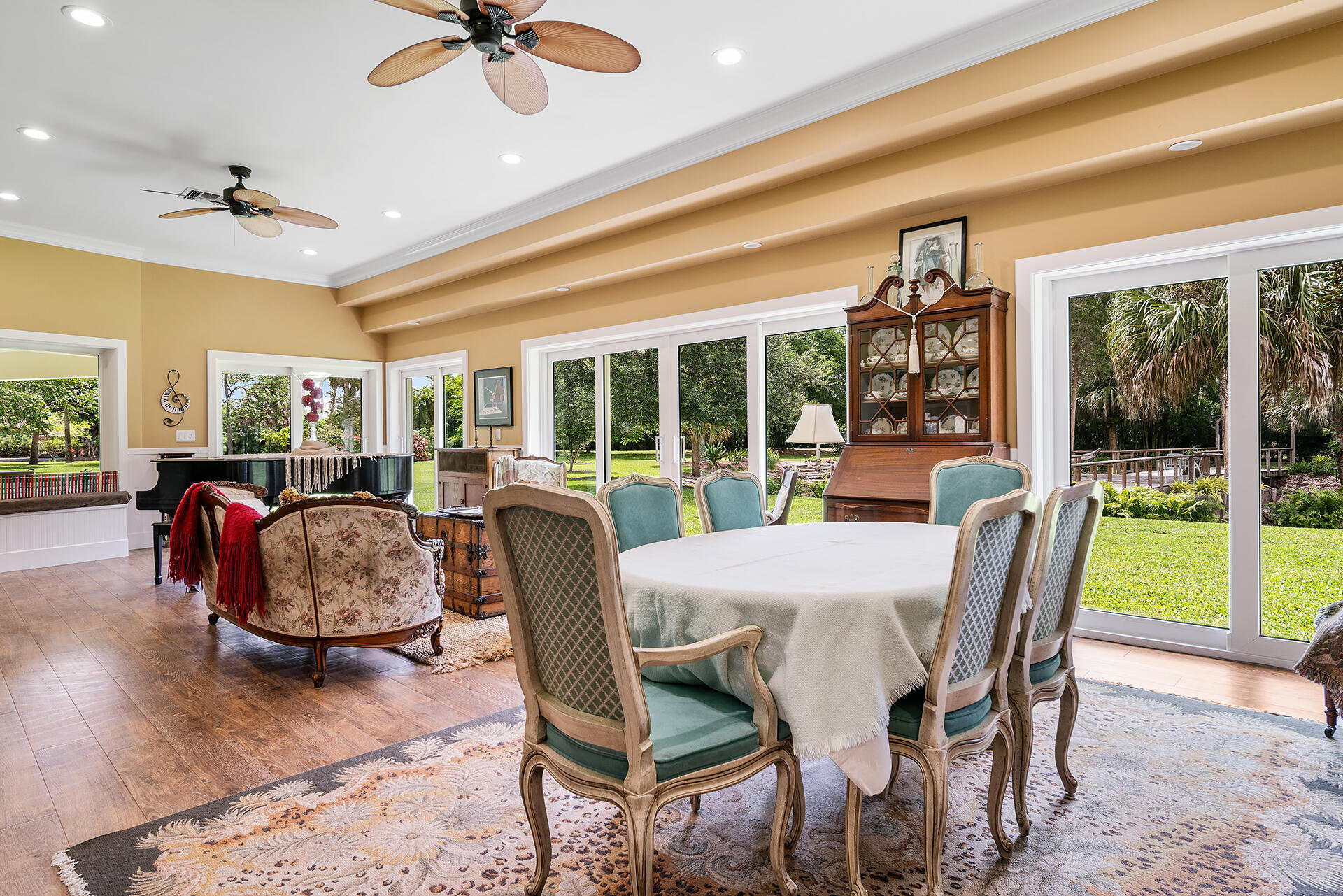 6624 Dillman Road Property Photo 26