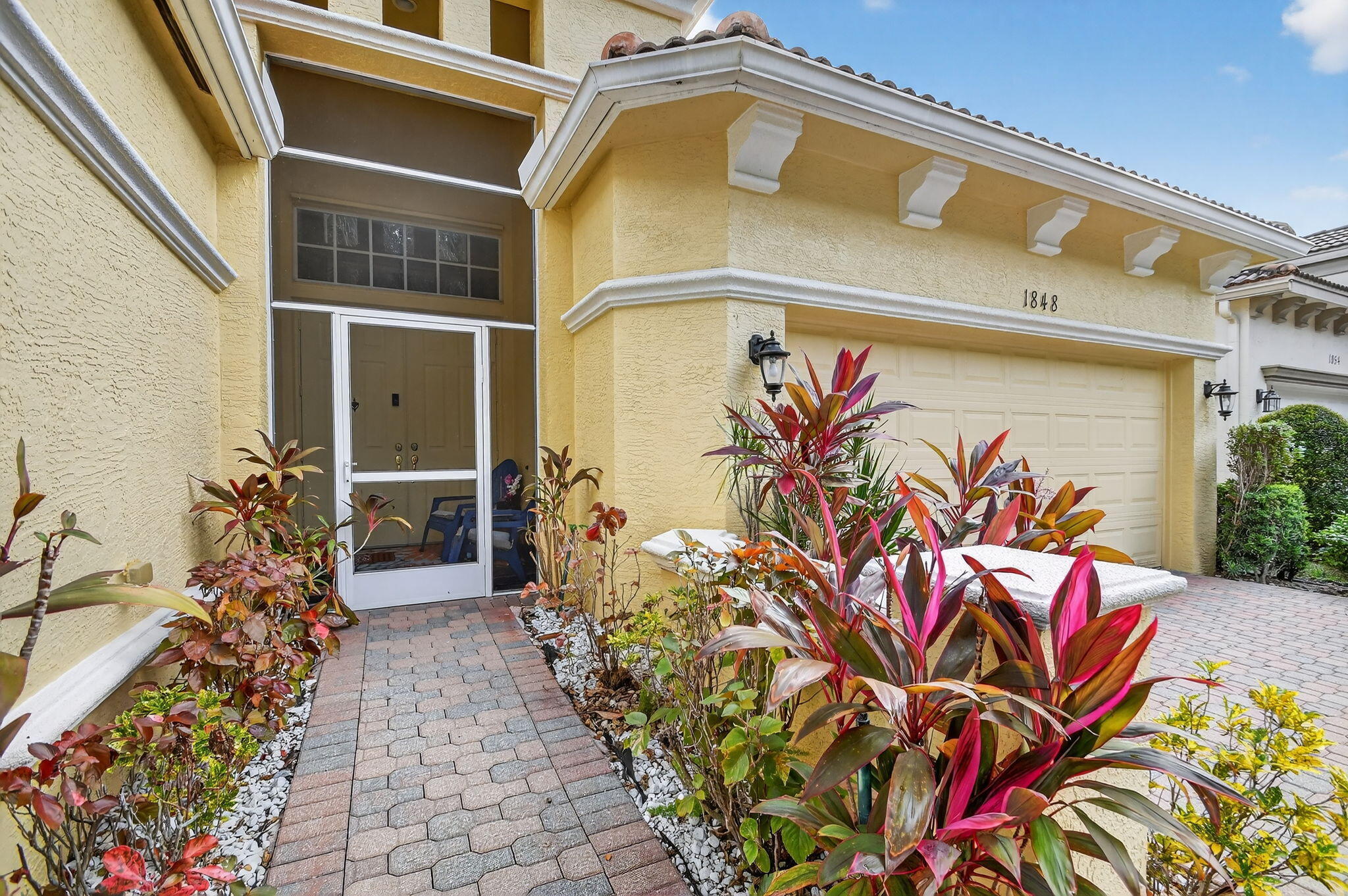 1848 Via Castello Property Photo 8
