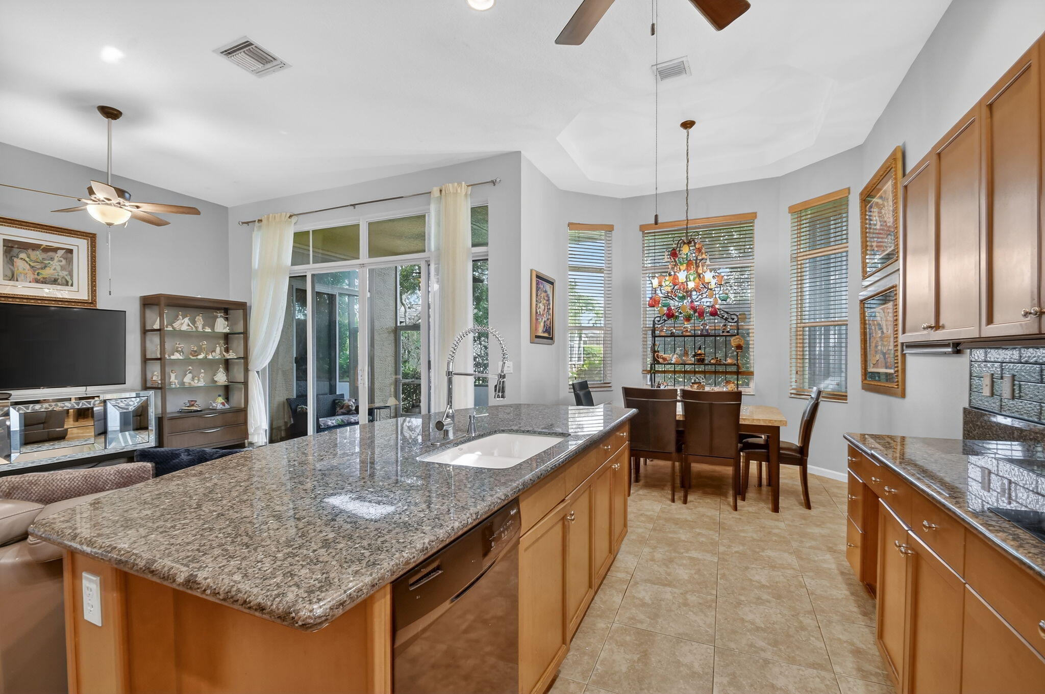 1848 Via Castello Property Photo 24