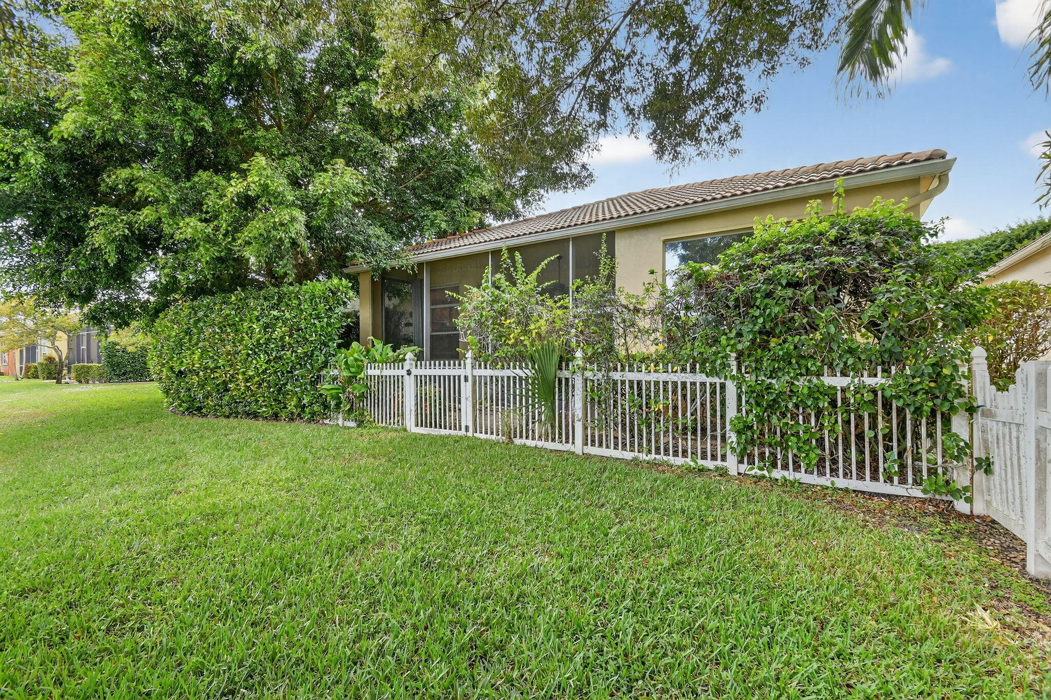 1848 Via Castello Property Photo 54