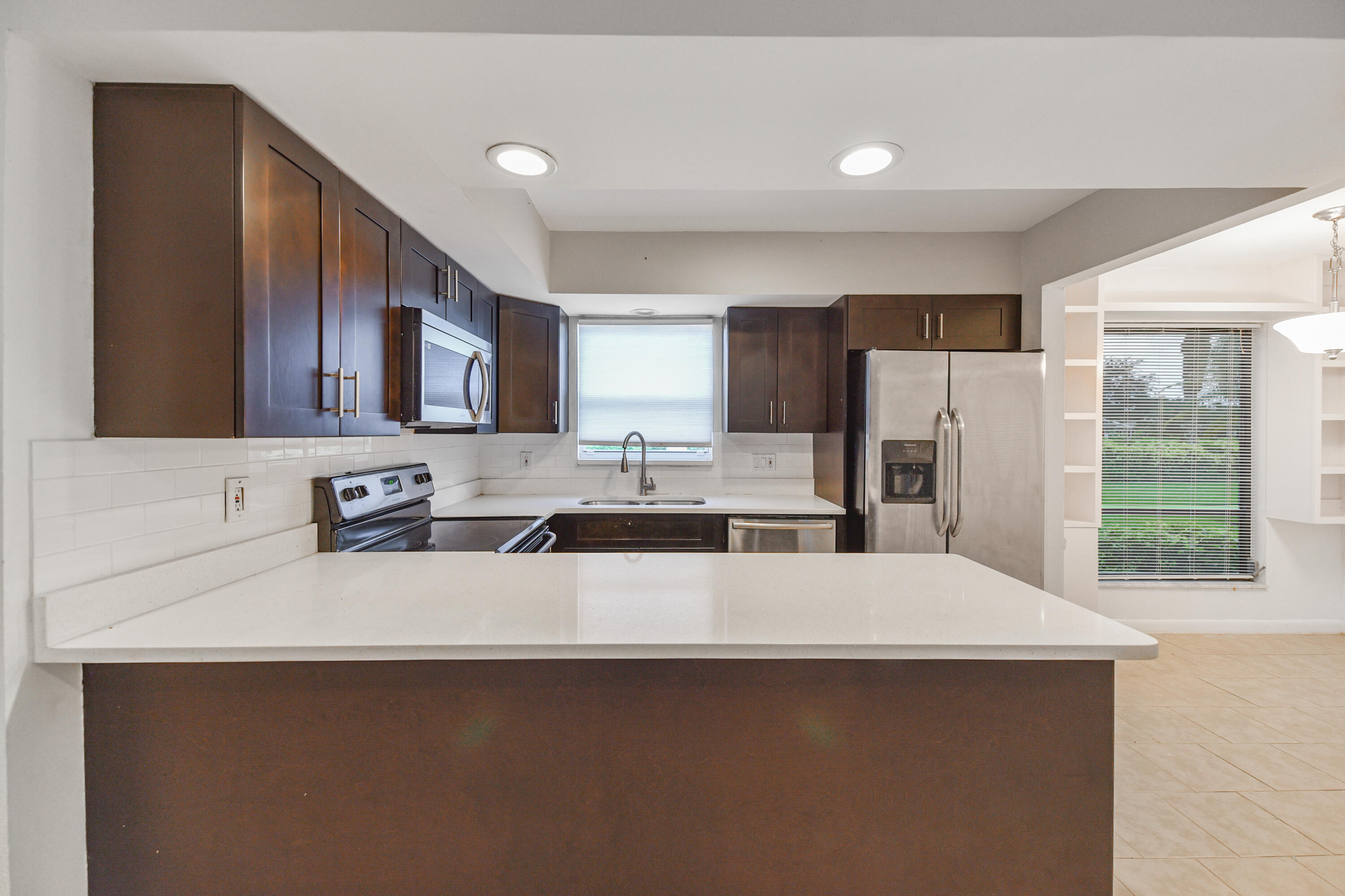 13867 Eastpointe Way Property Photo 8