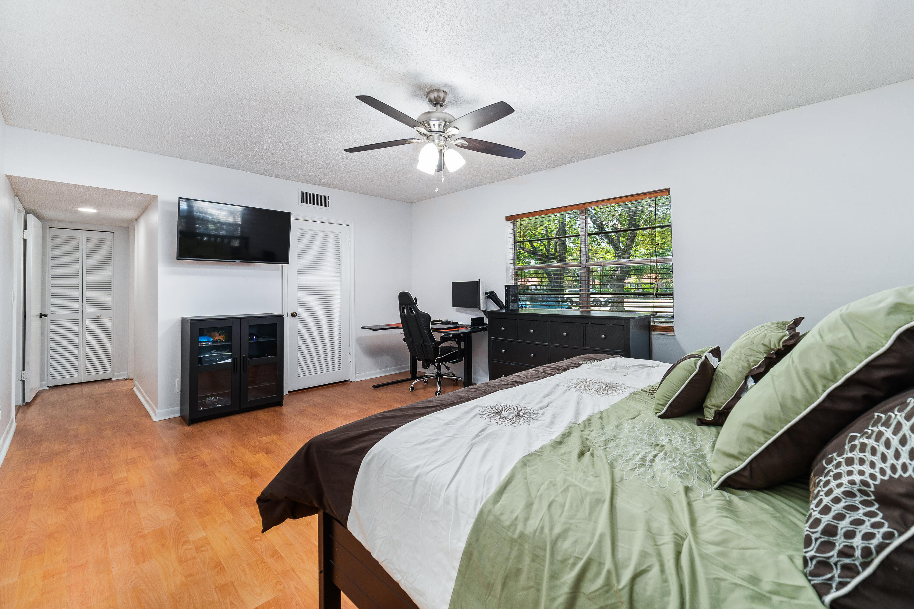 8968 W Sample Road 101 Property Photo 15