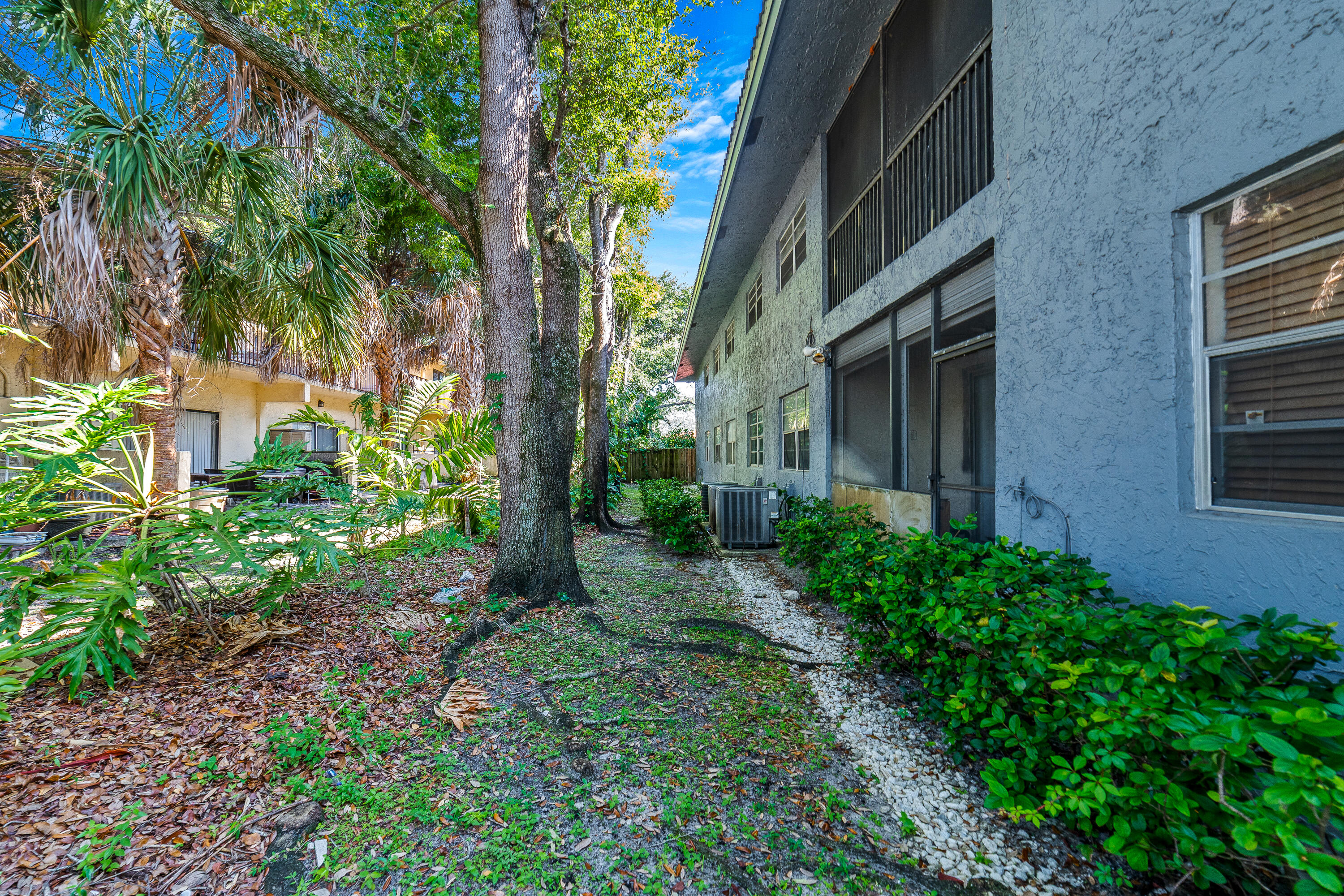 8968 W Sample Road 101 Property Photo 23