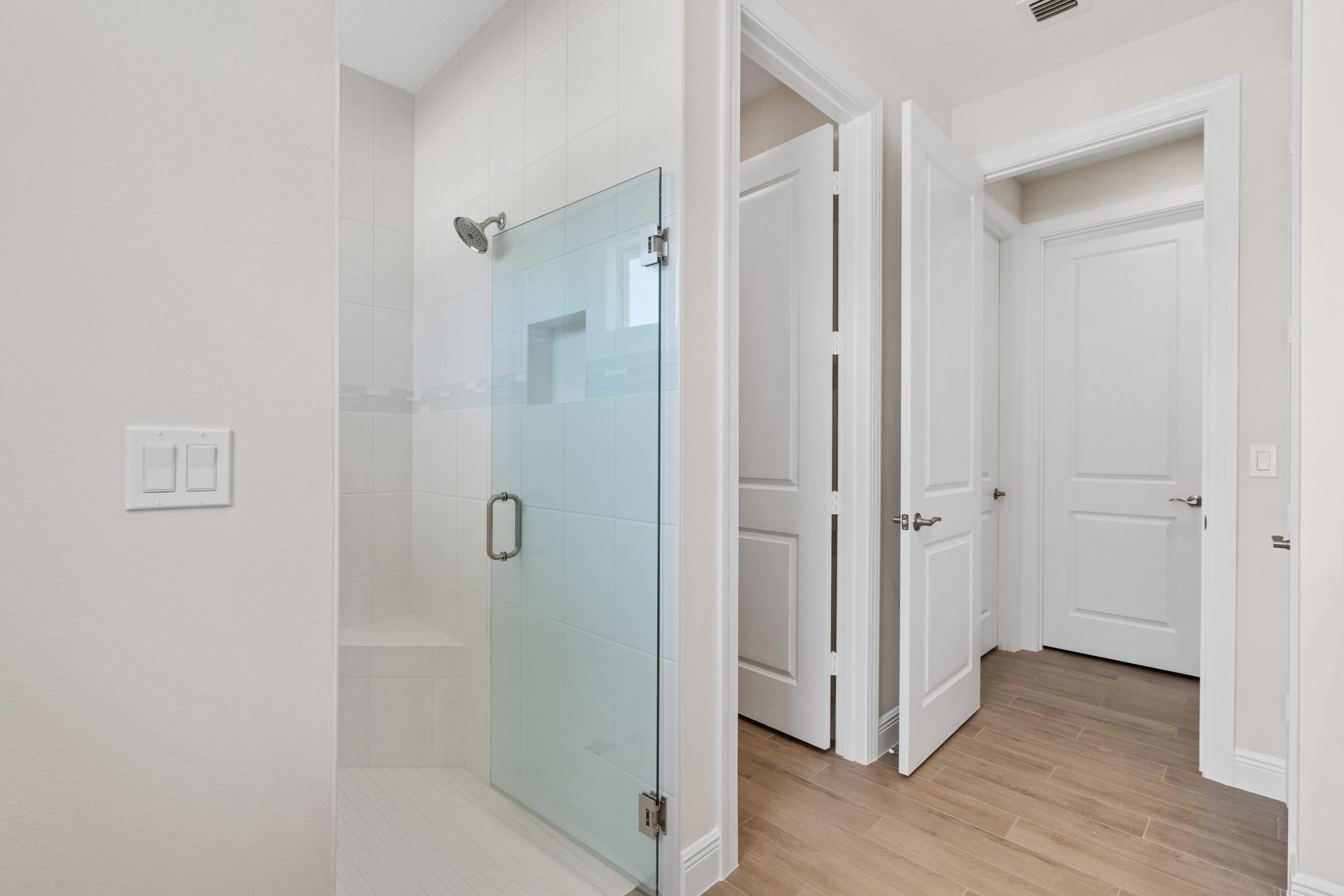 4066 Tower Pointe Way Property Photo 14